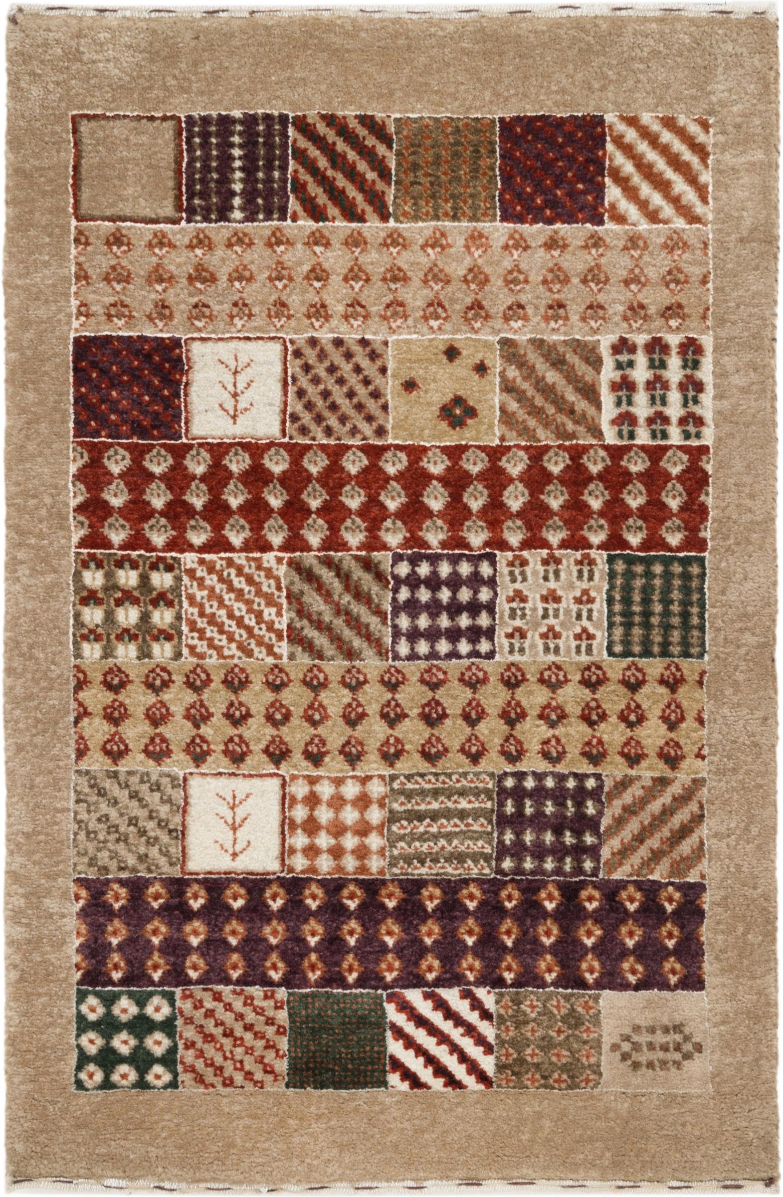Tapis d'Orient moderne en laine pour réchauffer un sol froid de chambre 60x91