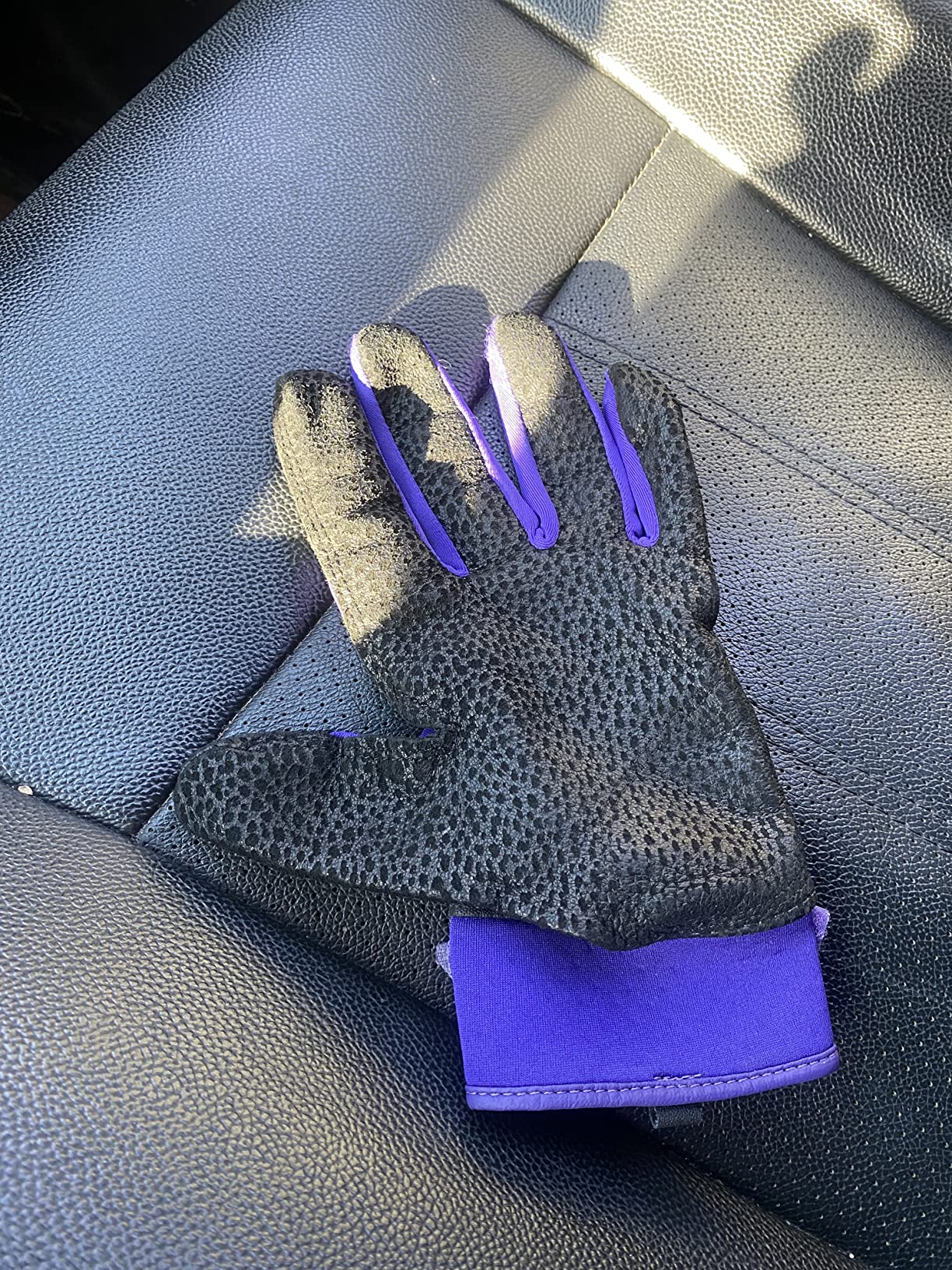 6/mo Finance EvoShield Standout Batting Glove Adult and Youth