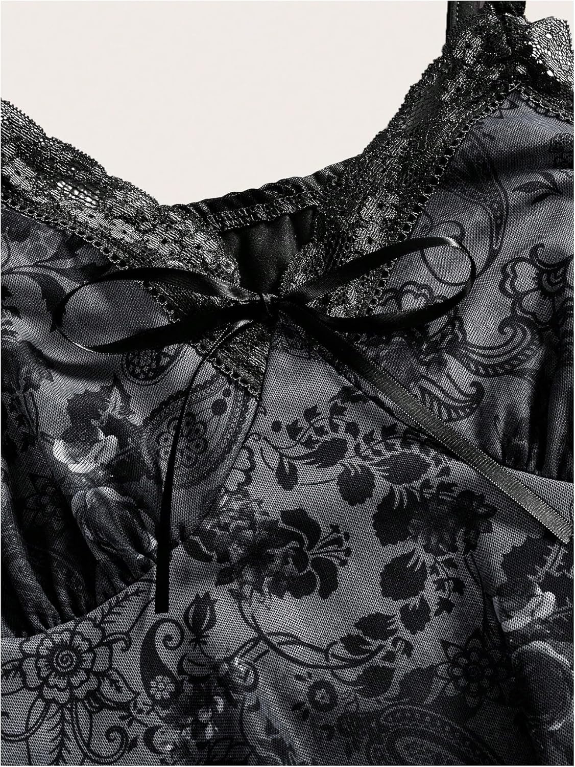 Verdusa Women's Plus Size Y2k Babydoll Tops Gothic Paisley Lace Camisole Top Rave Club Outfits - Image 4