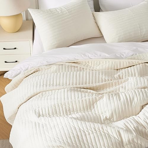 Miniatura 4 de Juego de edredón de terciopelo tamaño Queen, juego de cama acolchado suave, 2 fundas de almohada a juego, funda de cama ligera, colcha acolchada de