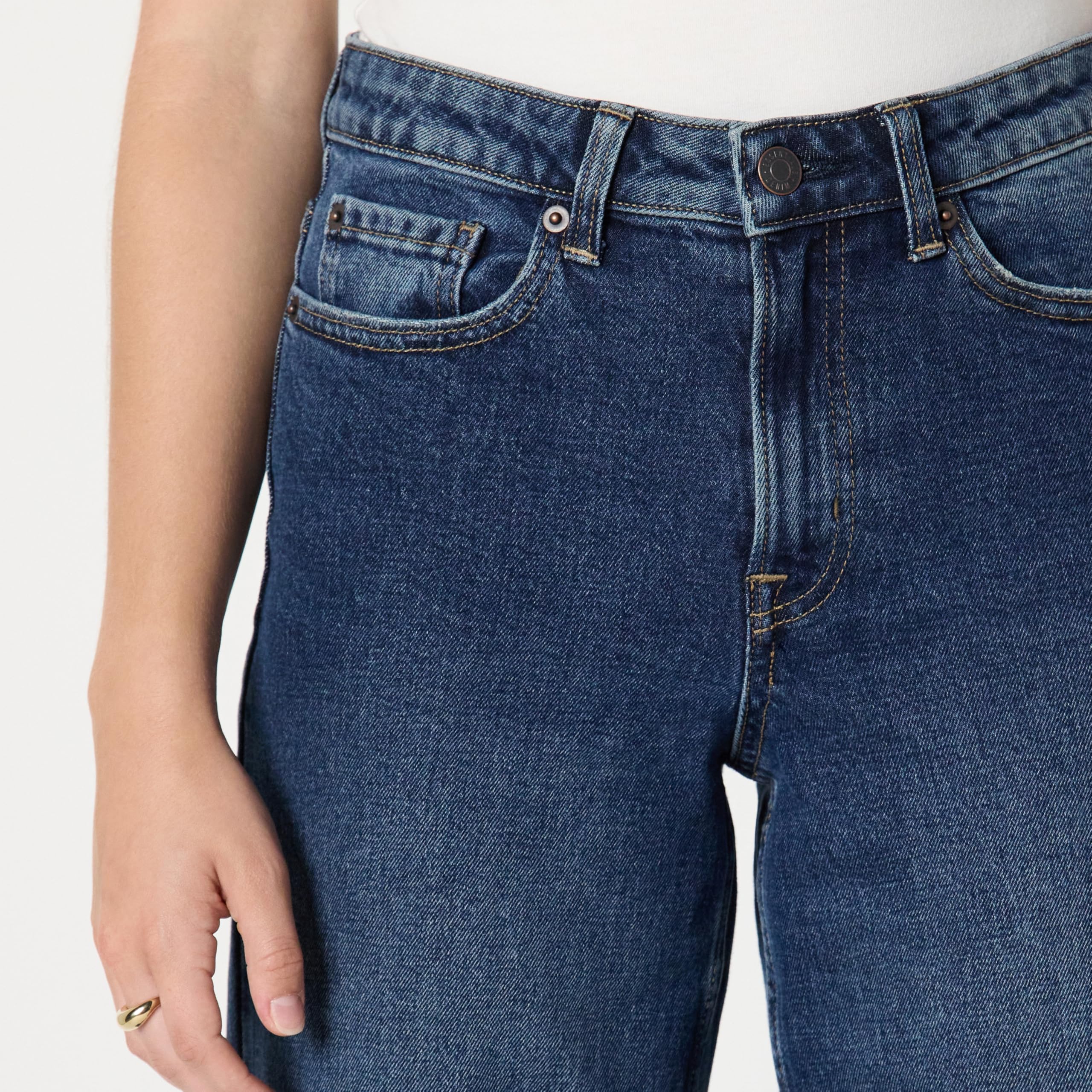 Amazon Essentials Vaqueros Tobilleros de Talle Alto y Pernera Ancha Mujer