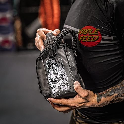 Miniatura 4 de Iron Infidel Battle Bottle - Botella de agua de medio galón aislada, jarra de agua de acero inoxidable de 64 oz con asa - Botella de agua para