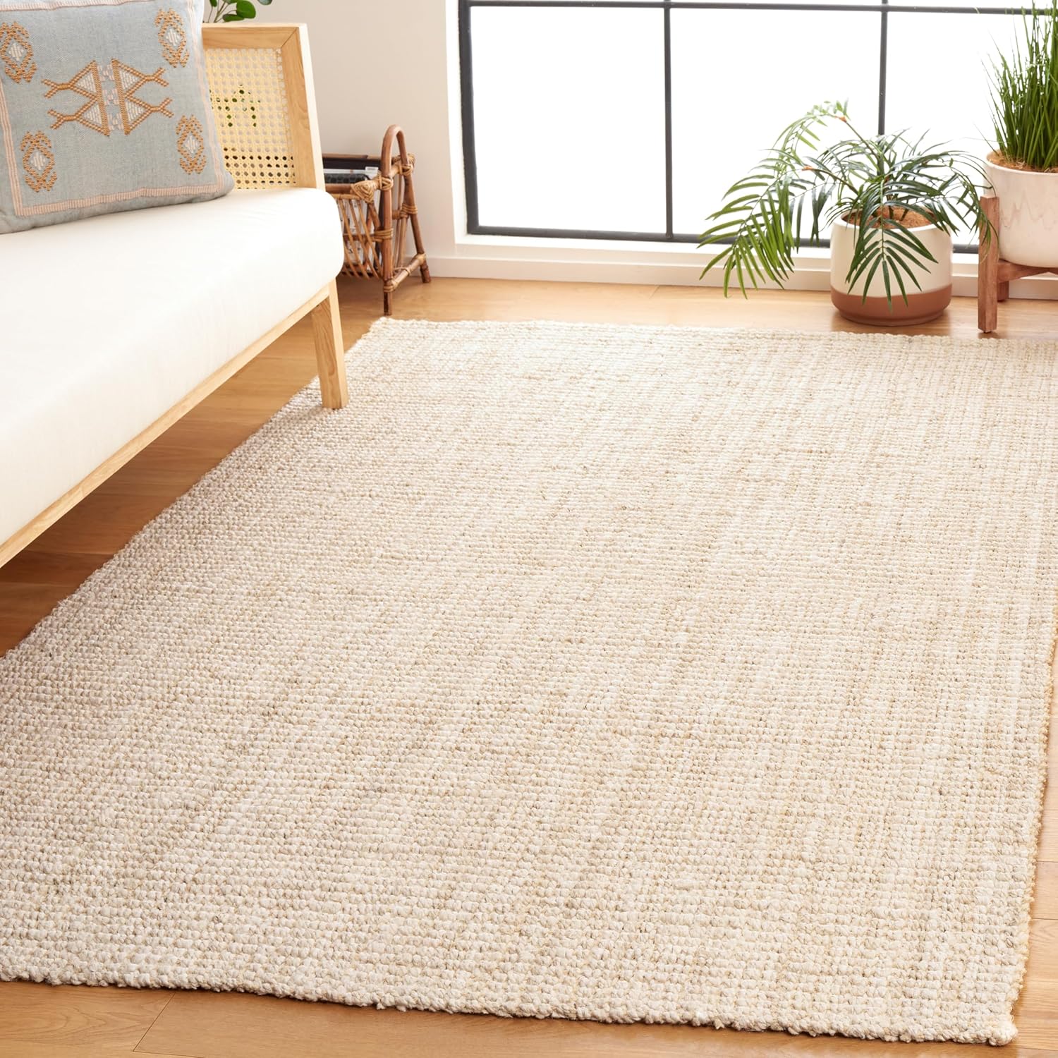 SAFAVIEH Natural Fiber Collection Area Rug - 5' x 8', Bleach & Ivory, Rustic Farmhouse Boho Style, Handmade Jute & Coir, Ideal for The Living Room, Bedroom, Dining Room (NFB576B-5)