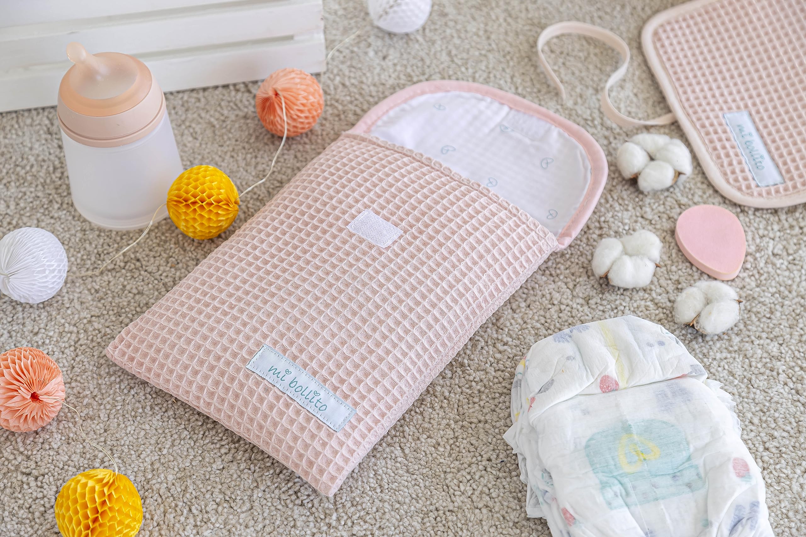 Mi bollito Set of 2, Waterproof Baby Changing Pad + Diaper Bag for Wipes and Diapers. Made entirely in Spain. (Pastel Pink) - Image 4