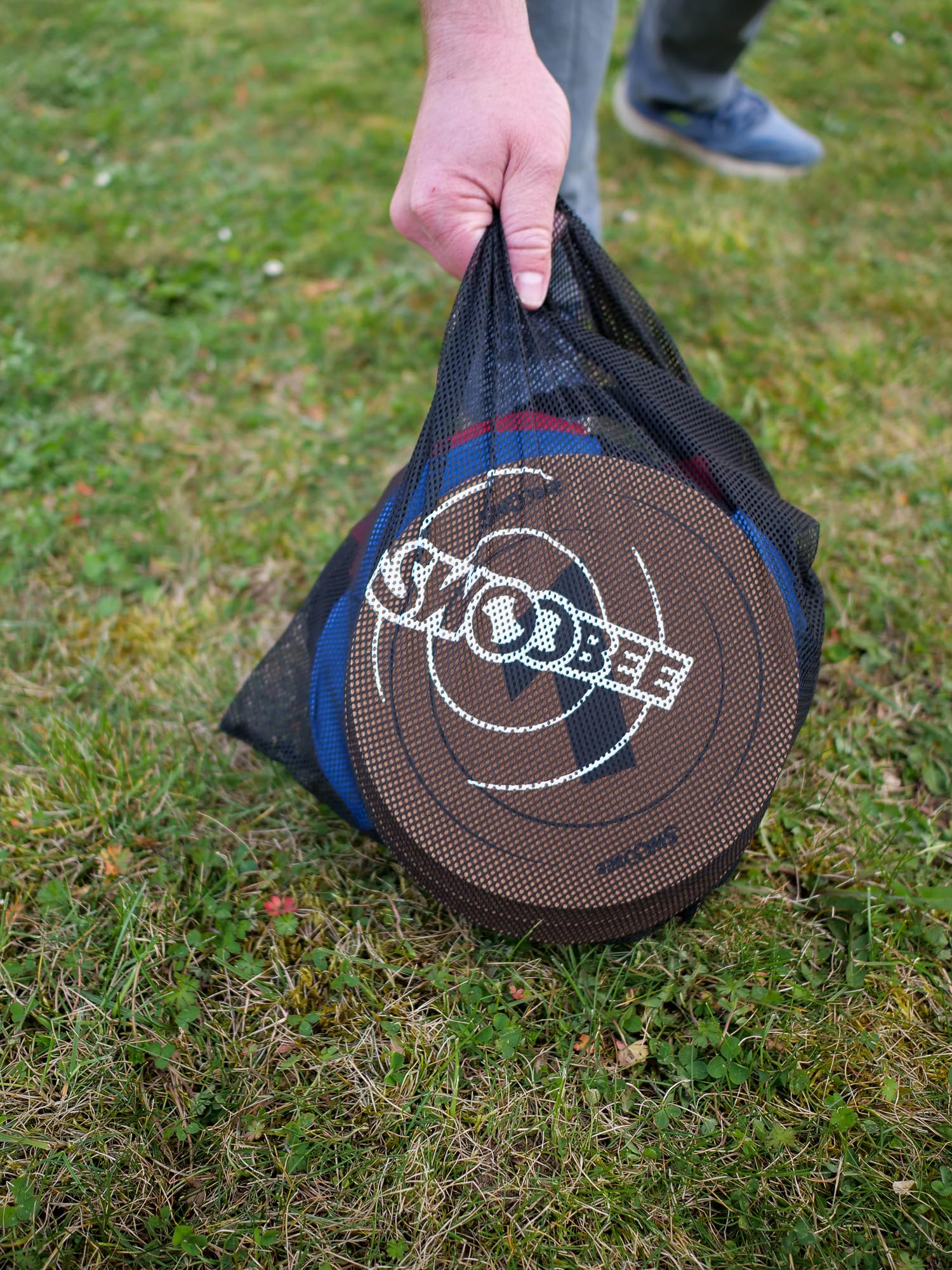 Bandjo - Swoobee - Jeu d'Ambiance - Jeu d'Adresse - en Extérieur et Intérieur - Facile et Léger à Transporter - Idéal pour s'Amuser Entre Amis ou en Famille - De 2 à 8 Joueurs - A Partir de 6 Ans.