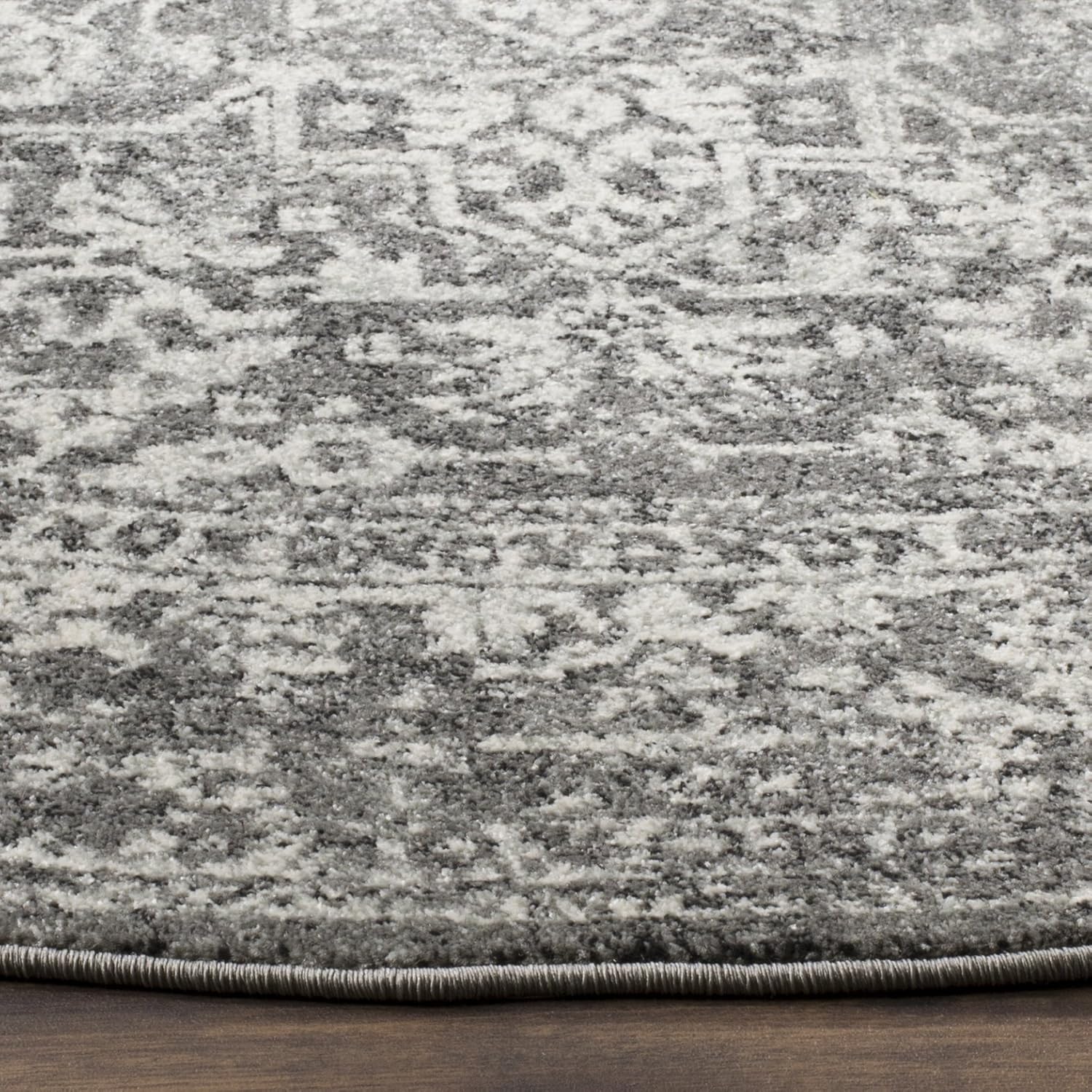 SAFAVIEH Evoke Collection Area Rug - 3' Round, Grey & Ivory, Distressed Design, Non-Shedding & Easy Cleaning, Ideal for Foyer, Bedroom, Accent Space (EVK256D)