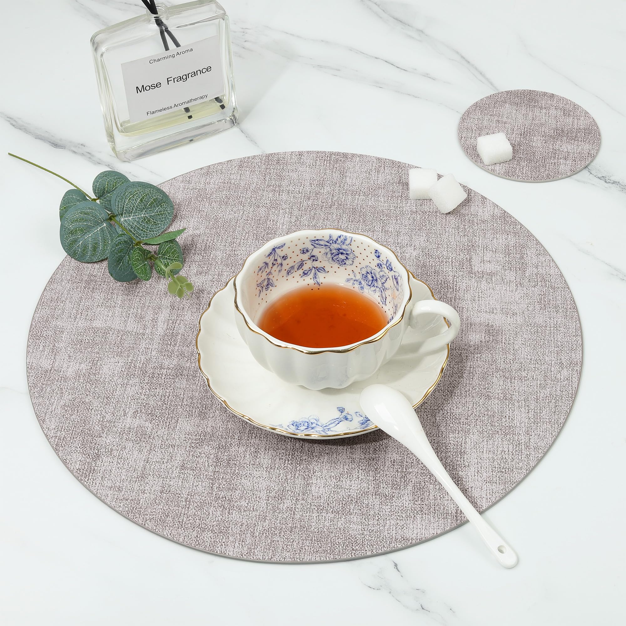 fanquare Grey Placemats and Coaster Set of 6 PU Leather Placemats Round Non-slip Heat Resistant Table Mats for Home Dining Kitchen Restaurant Hotel 34cm - Image 3