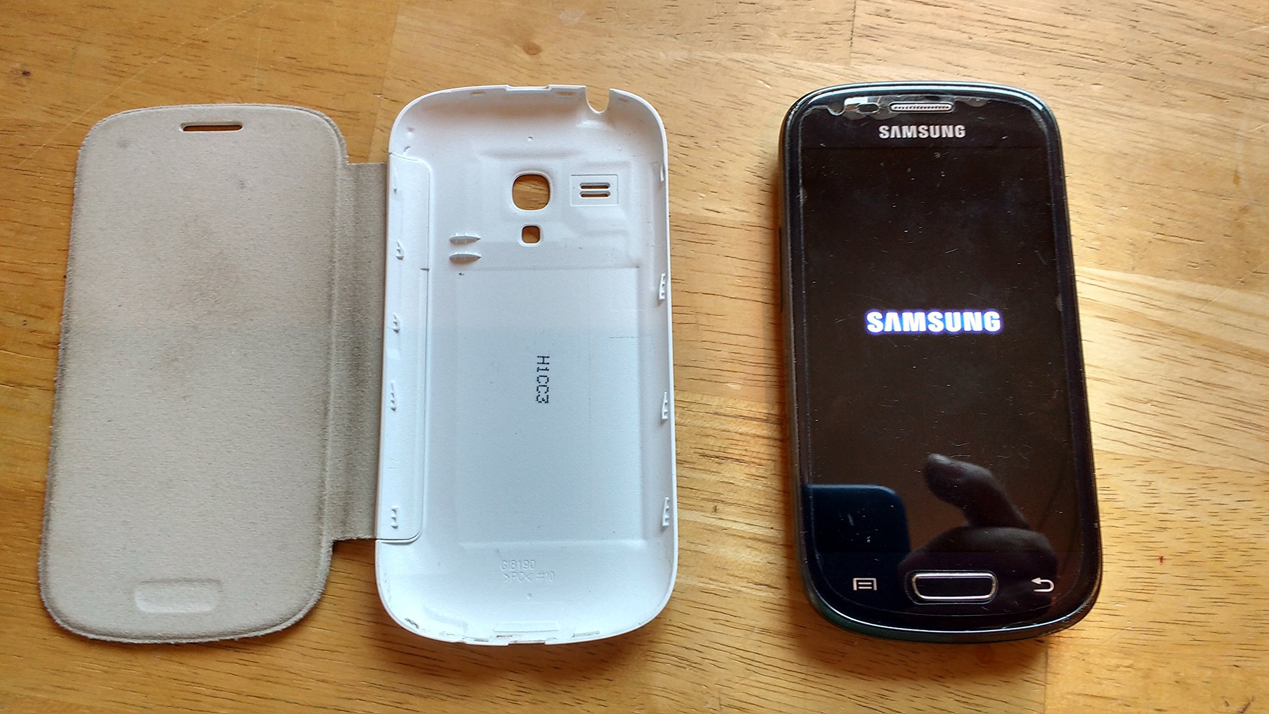Samsung Galaxy S3 mini (GT-I8200) smartfon (wyświetlacz dotykowy 4" (10,2"), 8 GB pamięci, Android 4.2) rodzic.