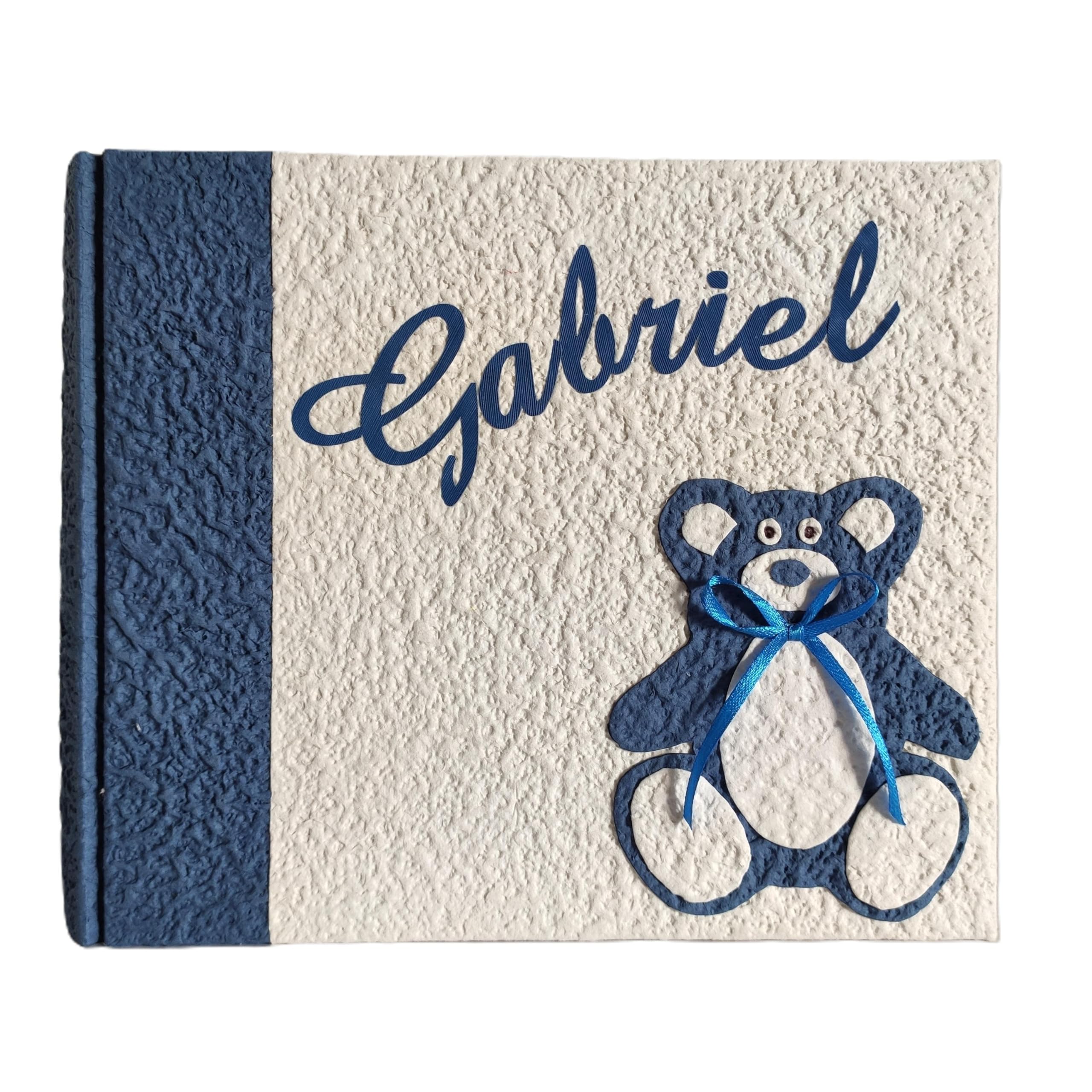 Album fotografico artigianale orso orsacchiotto nascita con nome intagliato in tela personalizzabile regalo battesimo compleanno vacanza bambino made in Italy legnoegrafite