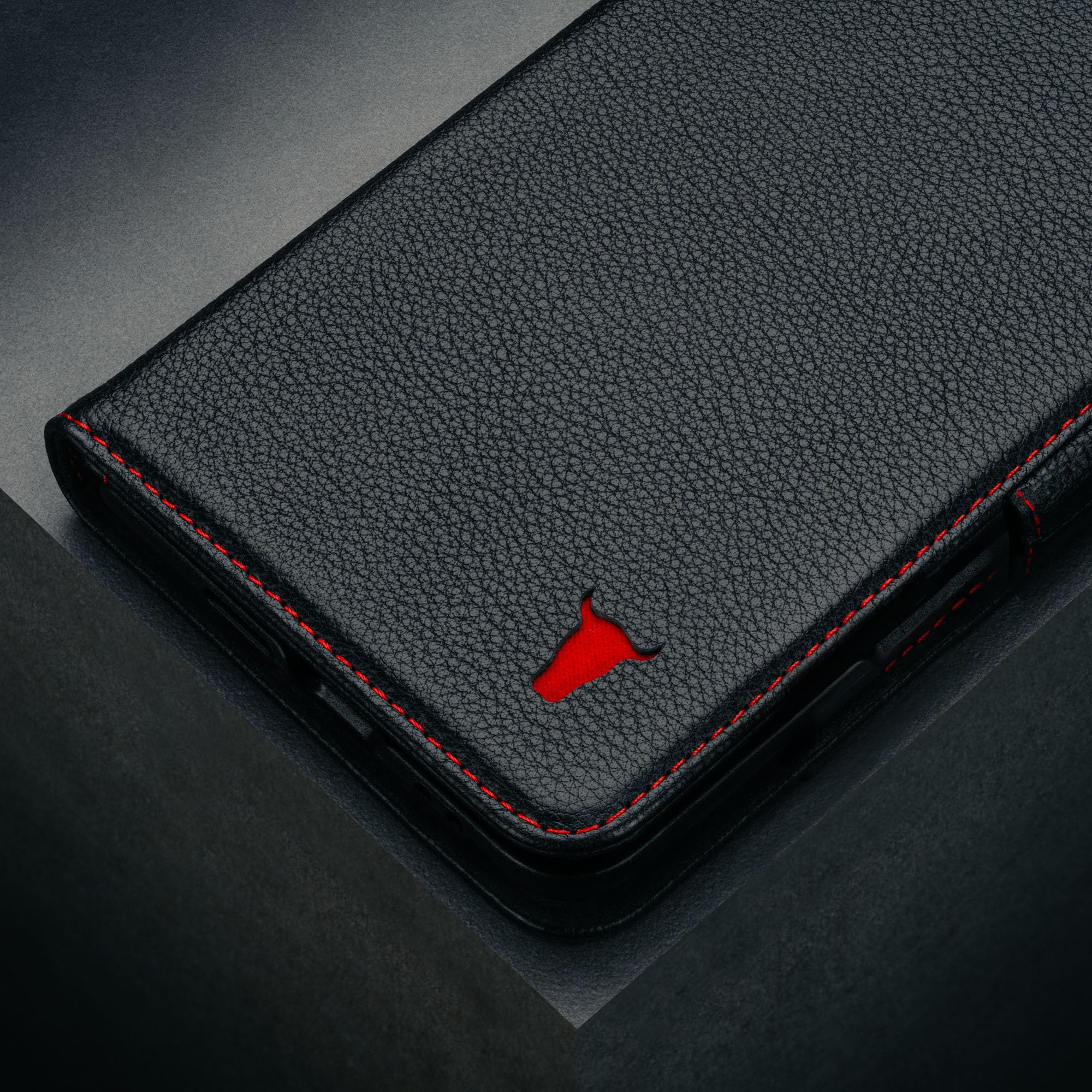 TORRO Etui Kompatybilne z Google Pixel 9 Pro Fold – Wysokiej Jakości Skórzane Etui z Portfelem z Funkcją Stojaka i Miejscami na Karty (Czarny)