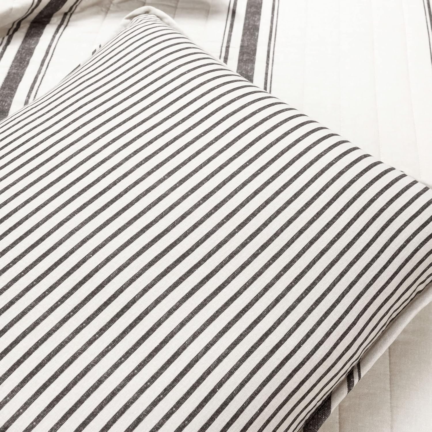 Lush Decor Farmhouse Stripe Reversible Quilt Set 3 Piece Set, Full/ Queen, Black - Queen Size Bedding Set - Farmhouse Bedroom - Queen Quilt - Black Quilt Full