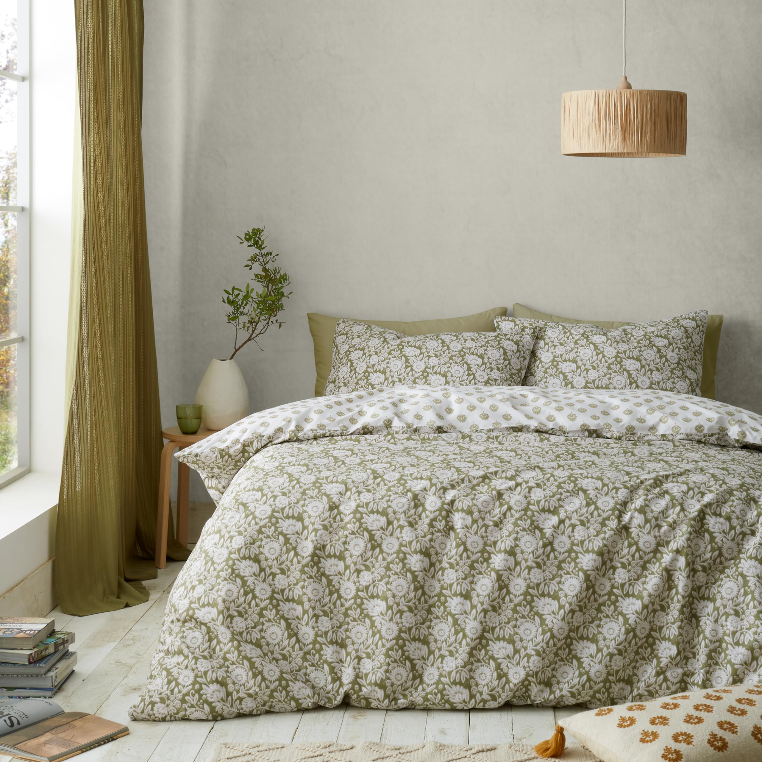 Pineapple Elephant Tangier Floral Reversible King Duvet Cover Set including Pillowcases Olive Green