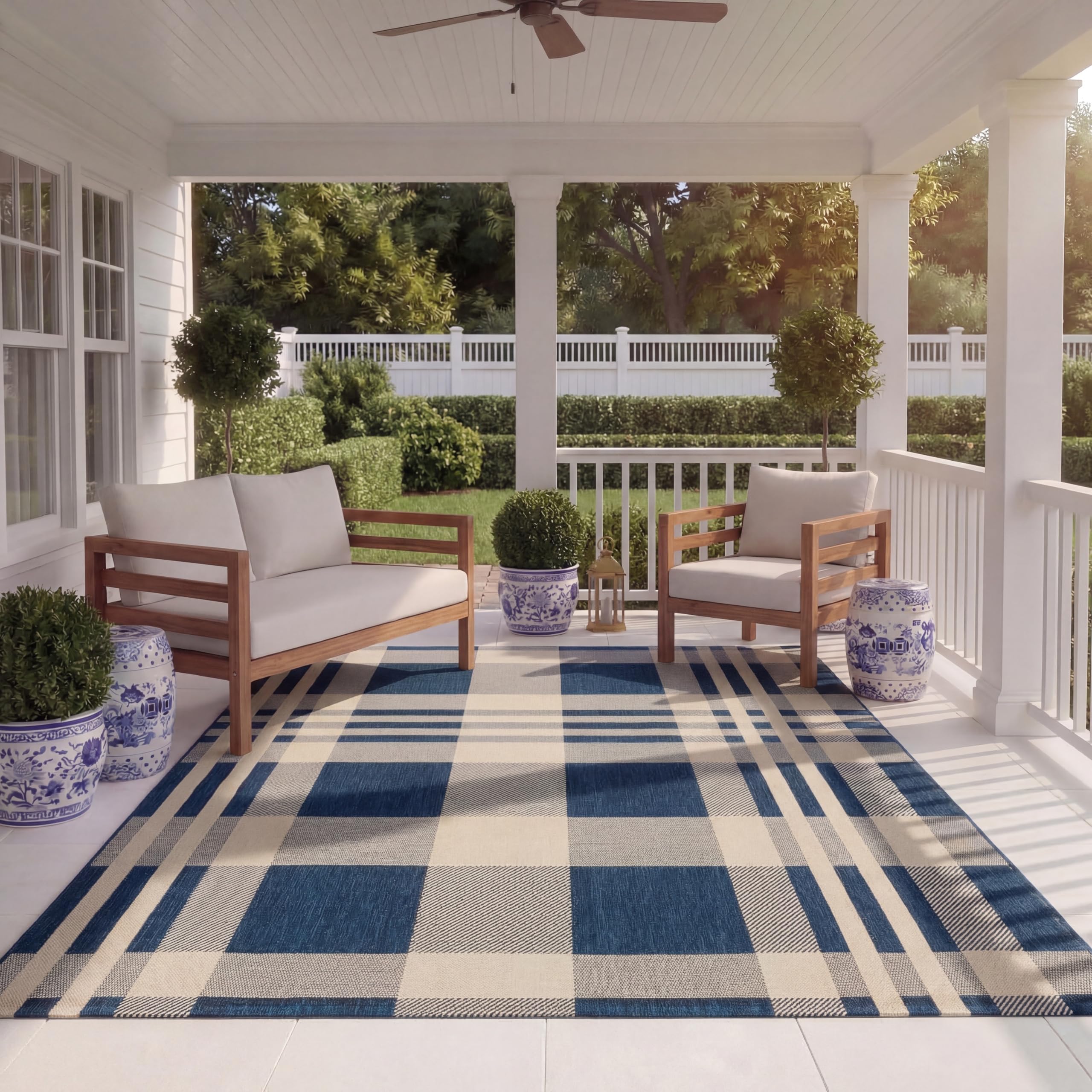 SAFAVIEH Courtyard Collection