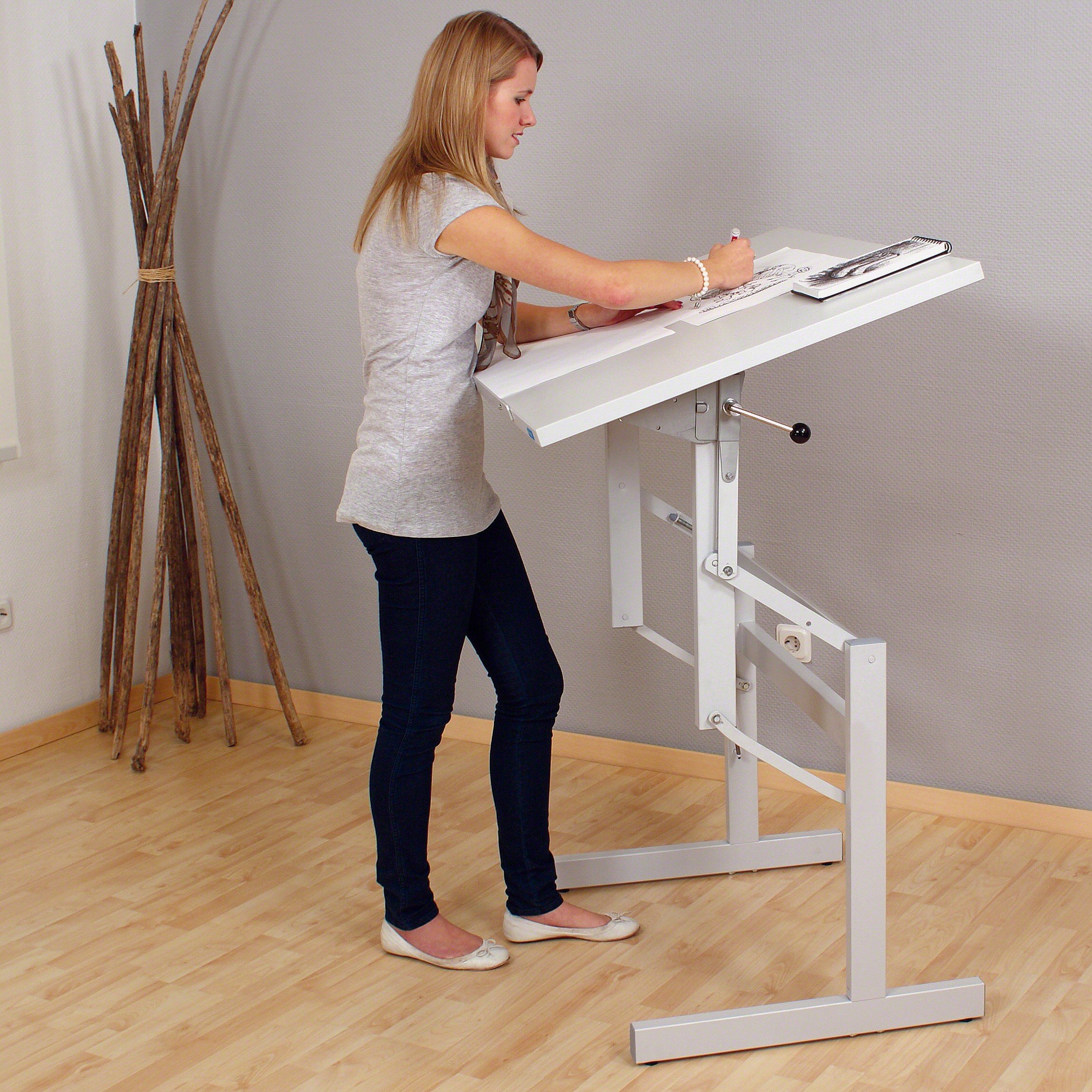 Therapietisch Ergo S 72 | Höhenverstell- & Neigbarer Tisch für Therapeuten | Rollstuhlunterfahrbar | Platzsparend | Weiß | Ideal für Kliniken & Praxen