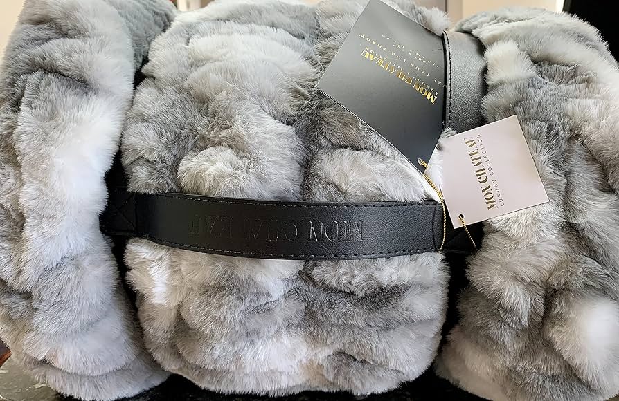 Amazon｜Mon Chateau 60インチ x 70インチ 究極のフラシ天