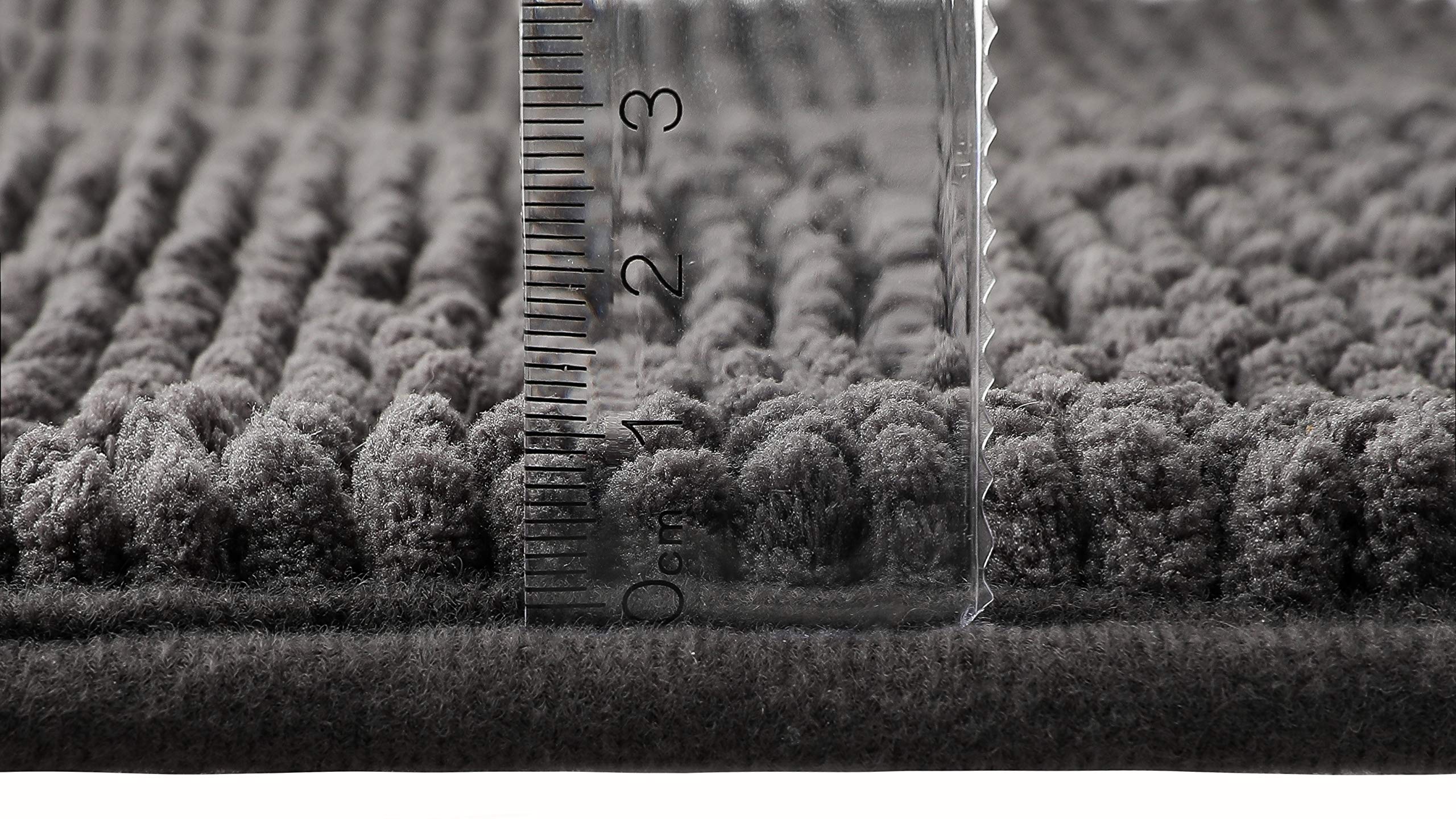 fluffy® Badteppich für Eckduschen aus Chenille mit Rutschfester Unterseite (Rund | Innenmaße 45 x 45 cm, Anthrazit)