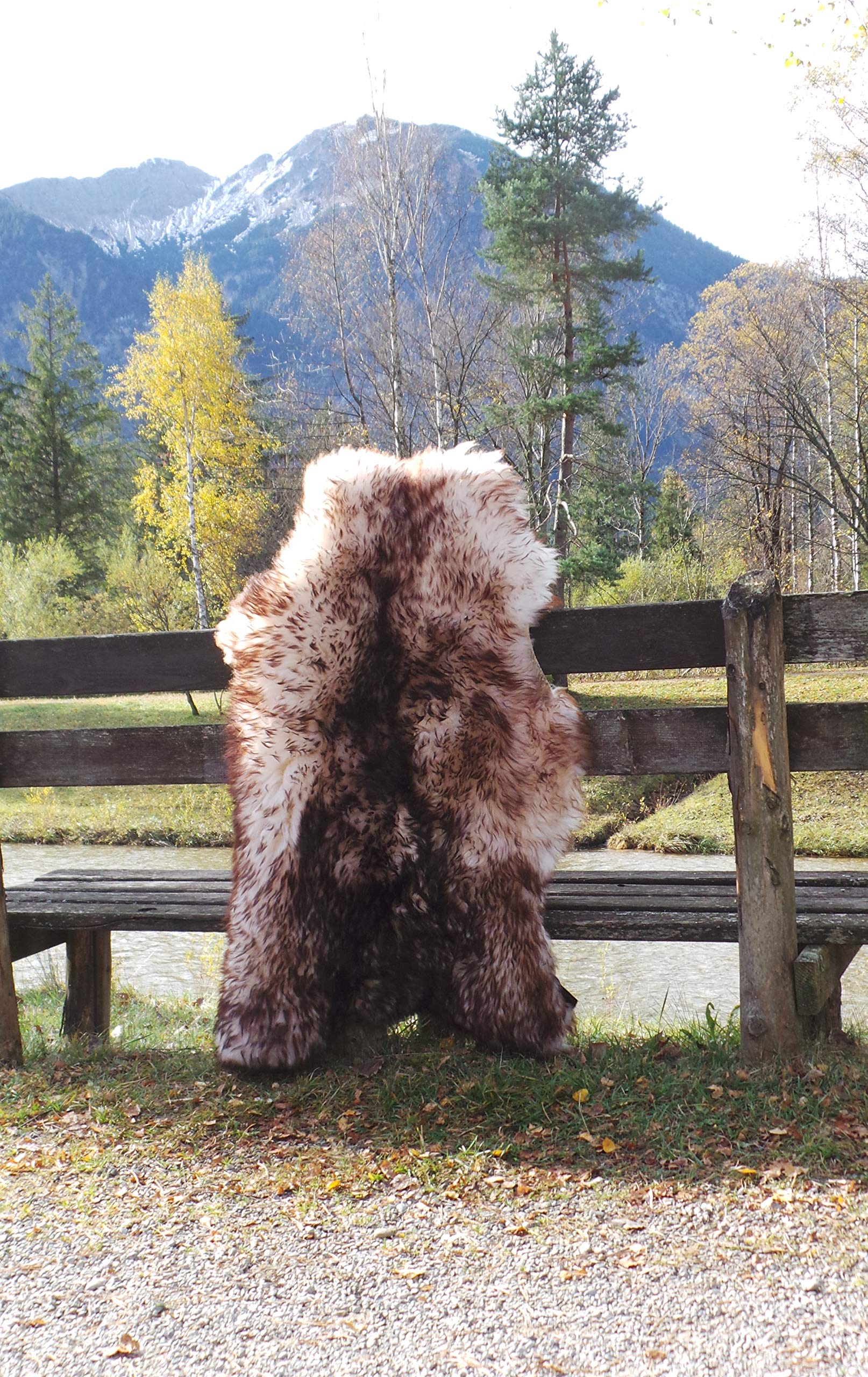 Merino Schaffell Lammfell Fell echt groß 120-130 cm weiß-braun geflammt ökologische Gerbung