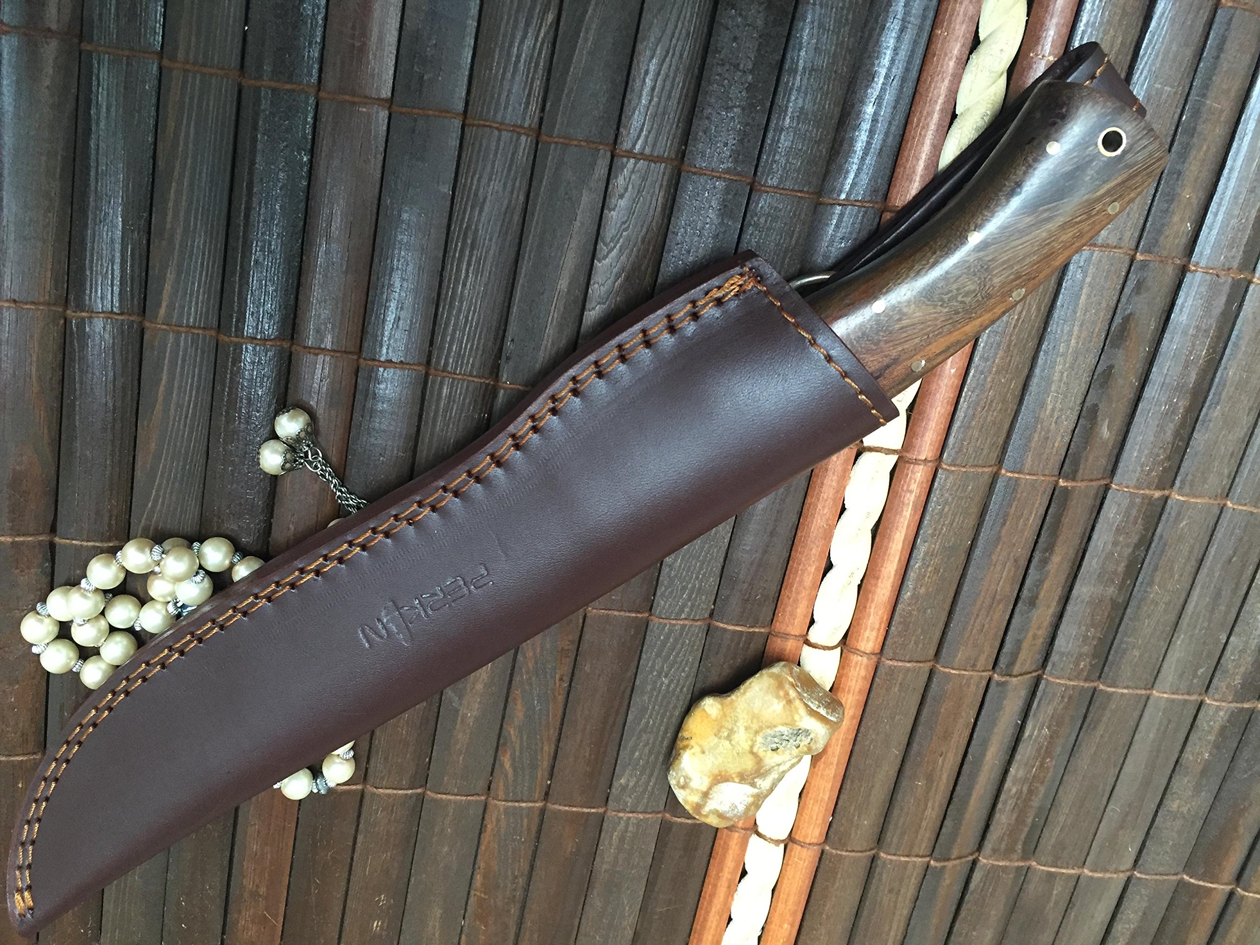 Coltello da caccia, con fodero, in acciaio damascato