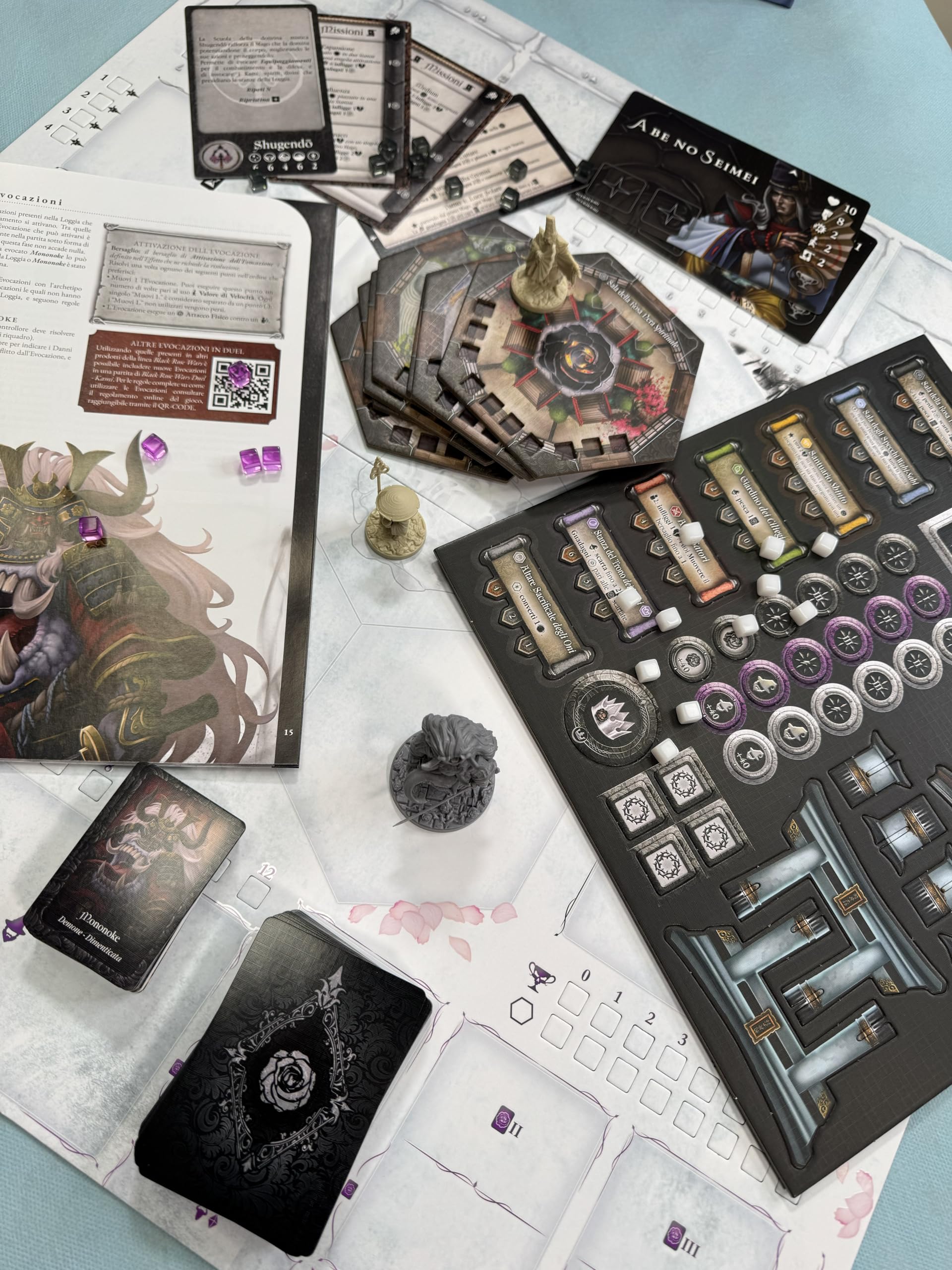 Asmodee Ludus Magnus Studio Black Rose Wars: Duel - Kami, Gioco da Tavolo Fantasy di Strategia e Combattimento, 2-4 Giocaotri, 10+ Anni, Edizione in Italiano