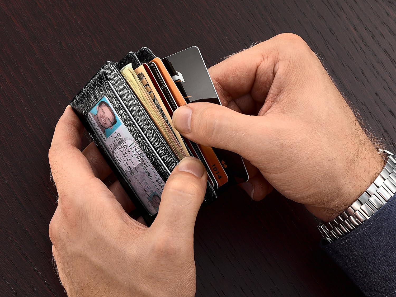 い  Compact RFID Card Sleeve Wallet Premium Leather Money Clip Card