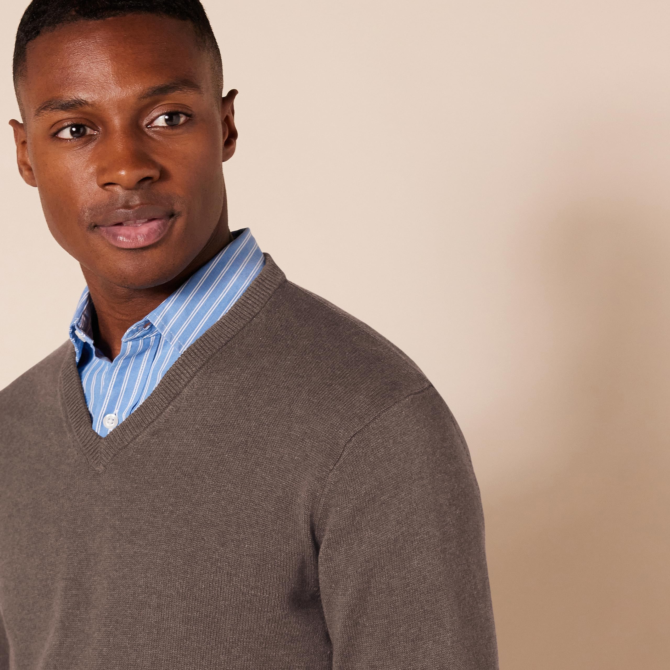 Amazon Essentials Hombre Jersey con Cuello en V (Disponible en Tallas Grandes y Altas)