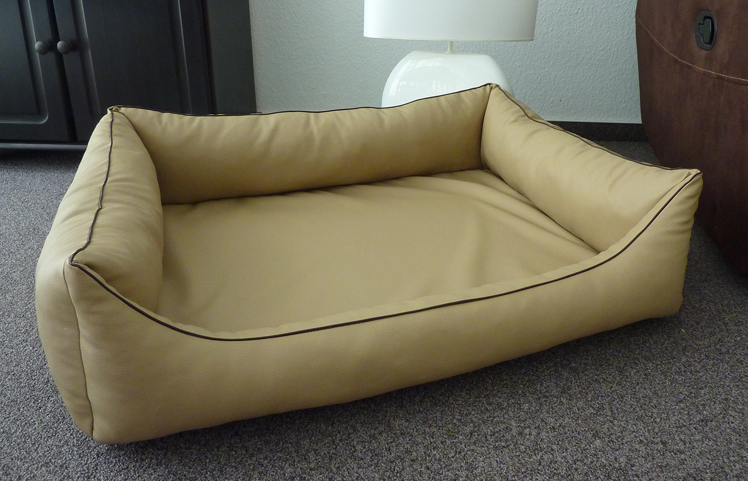 Orthopädisches Hundebett Aus Kunstleder – 80x60 Cm, Mit Viscoschaum-Matratze, Grau