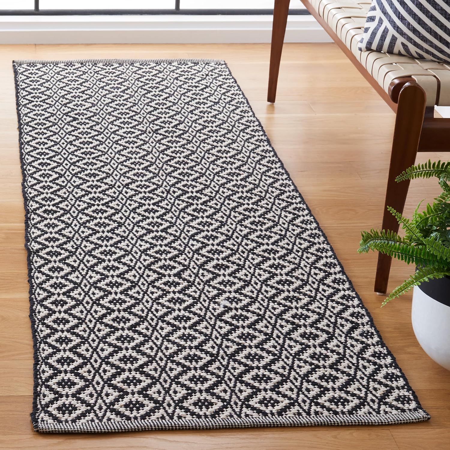 SAFAVIEH Montauk Collection Runner Rug - 2'3" x 8', Ivory & Beige, Handmade Cotton, Ideal for High Traffic Areas in Living Room, Bedroom (MTK716G)