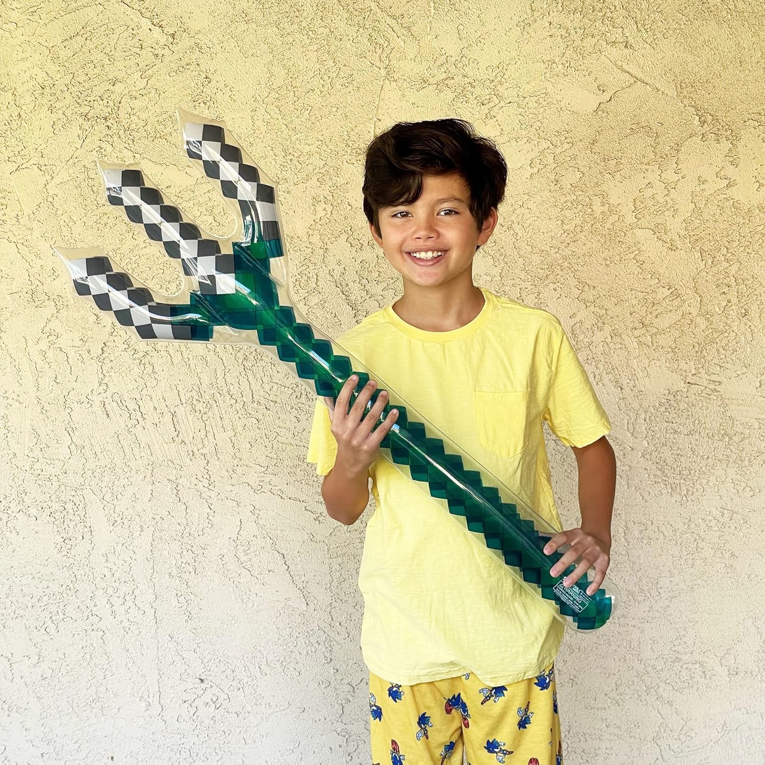 Inflatable Diamond Trident - Mine Pixel Craft - Birthday Party Favors - Gift Bags - Pool Parties - Cosplay - Halloween Costumes for Boys & Girls - 6 Pack