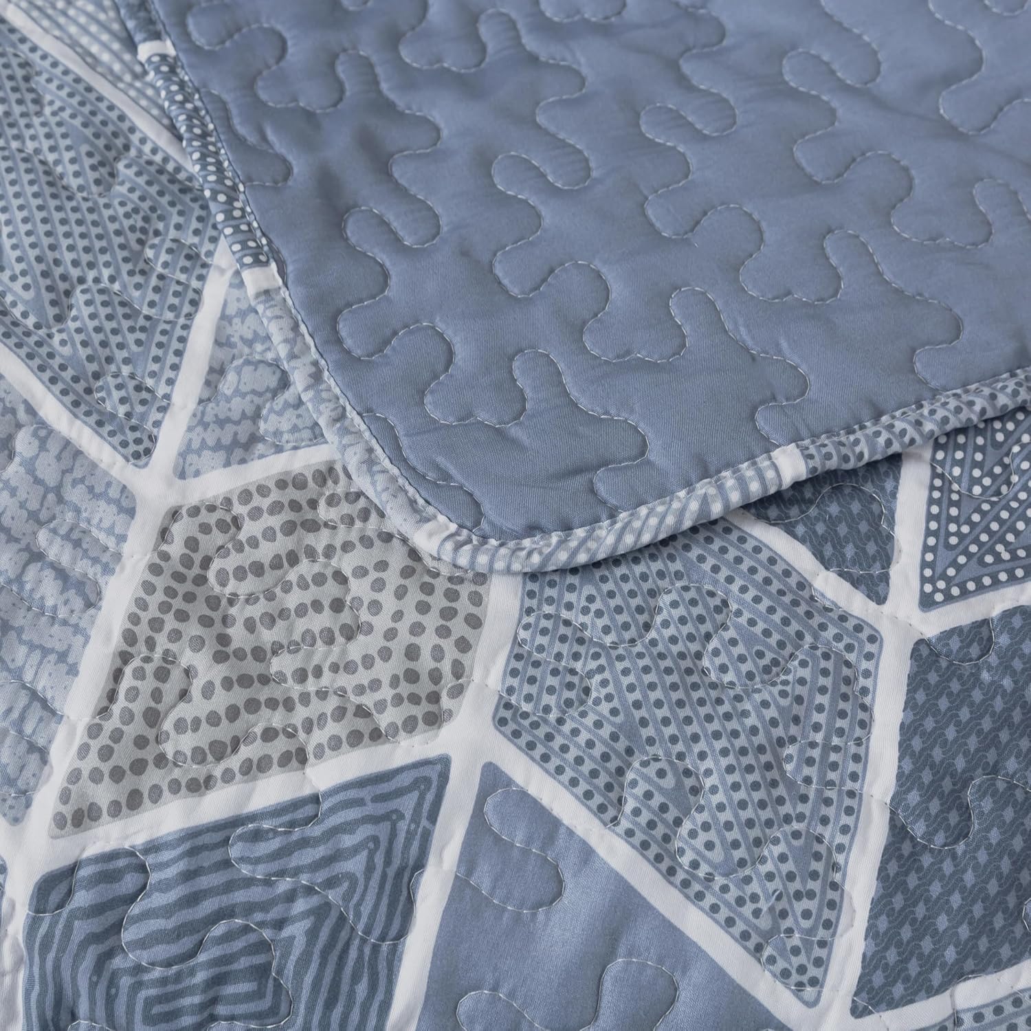 SLPR Heather 50" x 60" Quilted Throw Blanket: Lightweight Chevron Quilt, Cream and Blue Lap Comforter, Zig Zag Farmhouse Coverlet, Summer Quilted Blanket for Couch and Bed - Image 6