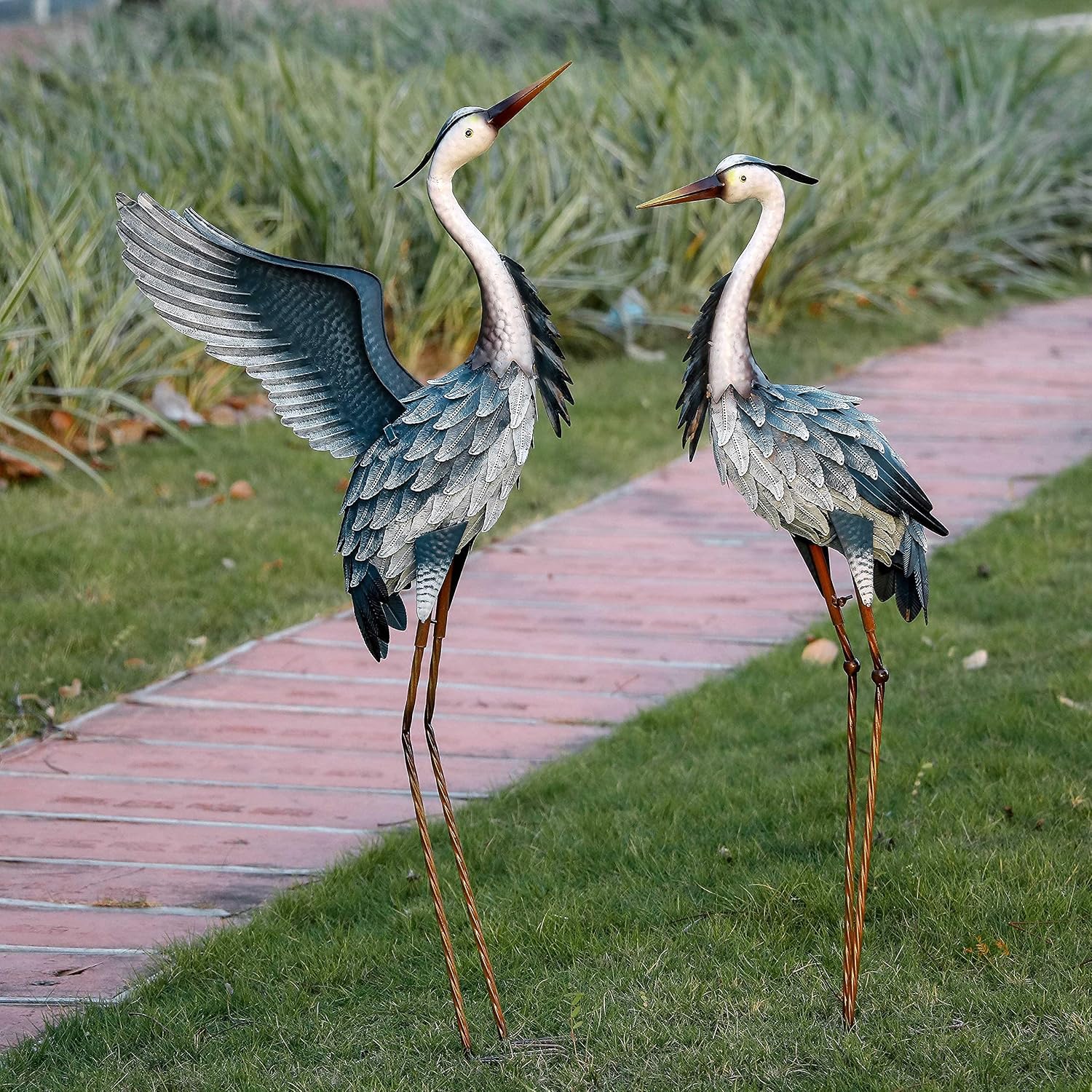 TERESA'S COLLECTIONS Garden Decor Blue Heron Yard Art Decor, 37-40.7" Large Metal Cranes Statues Decoy for Outdoor Indoor Decorations, Outside Patio, Pool, Lawn, Set of 2, Gifts for Mothers Day