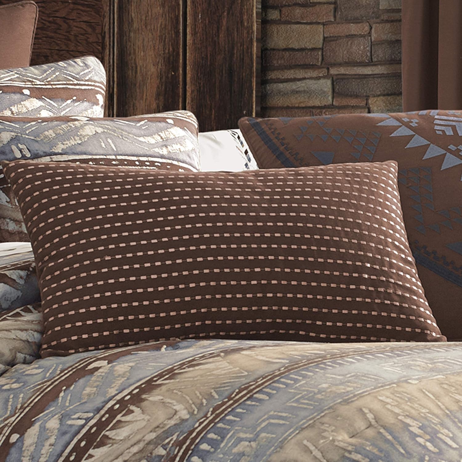 Five Queens Court Oakville Boudoir Decorative Throw Pillow, Chocolate, 20x13