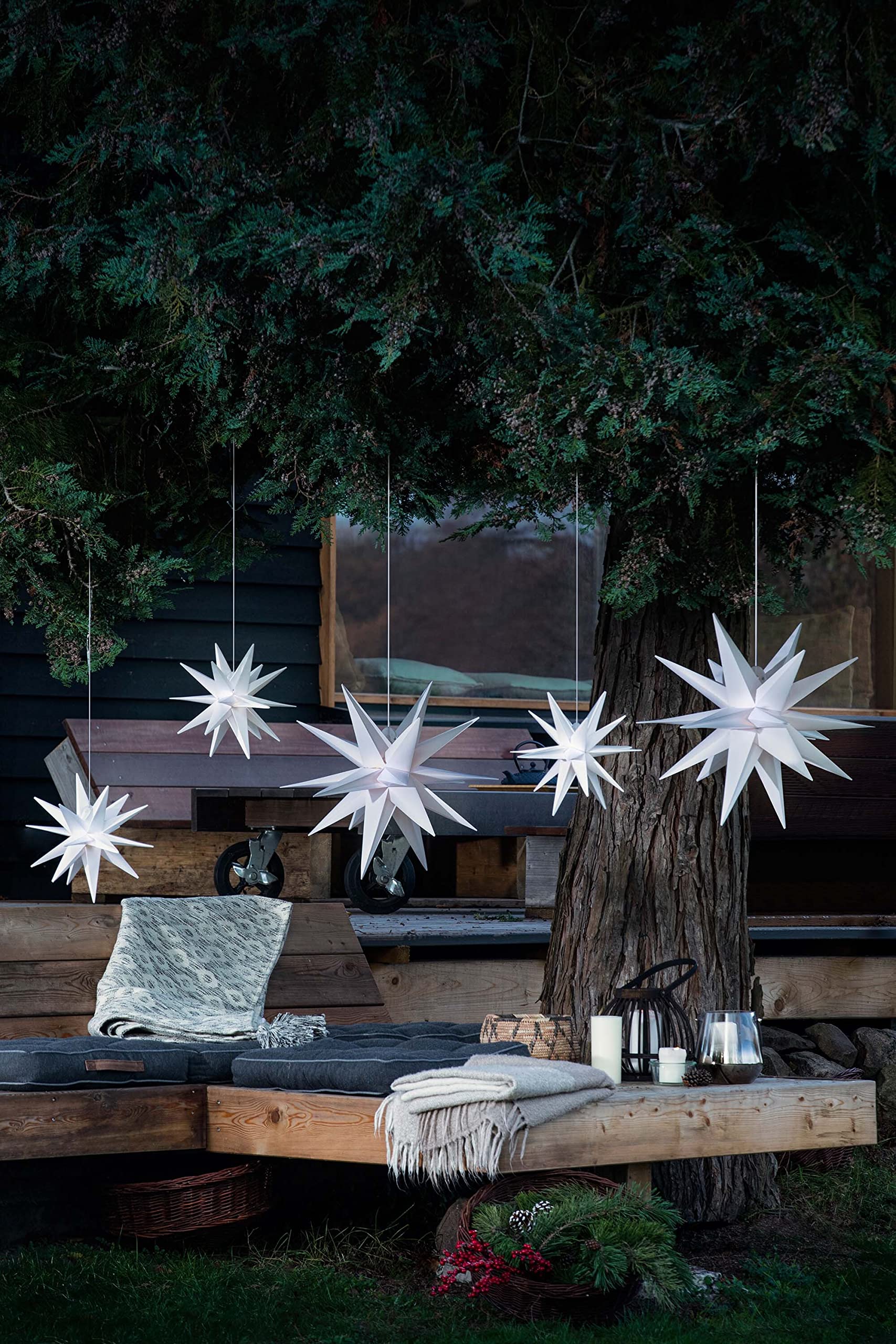 Novaliv 2er Set Weihnachtsstern beleuchtet LED Dekostern 55cm Weiss hochwertiger Kunststoffstern mit Timer Funktion 3D Stern 18 Zackig Leuchtstern Faltstern Weihnachtslicht Winterbeleuchtung 3D Stern