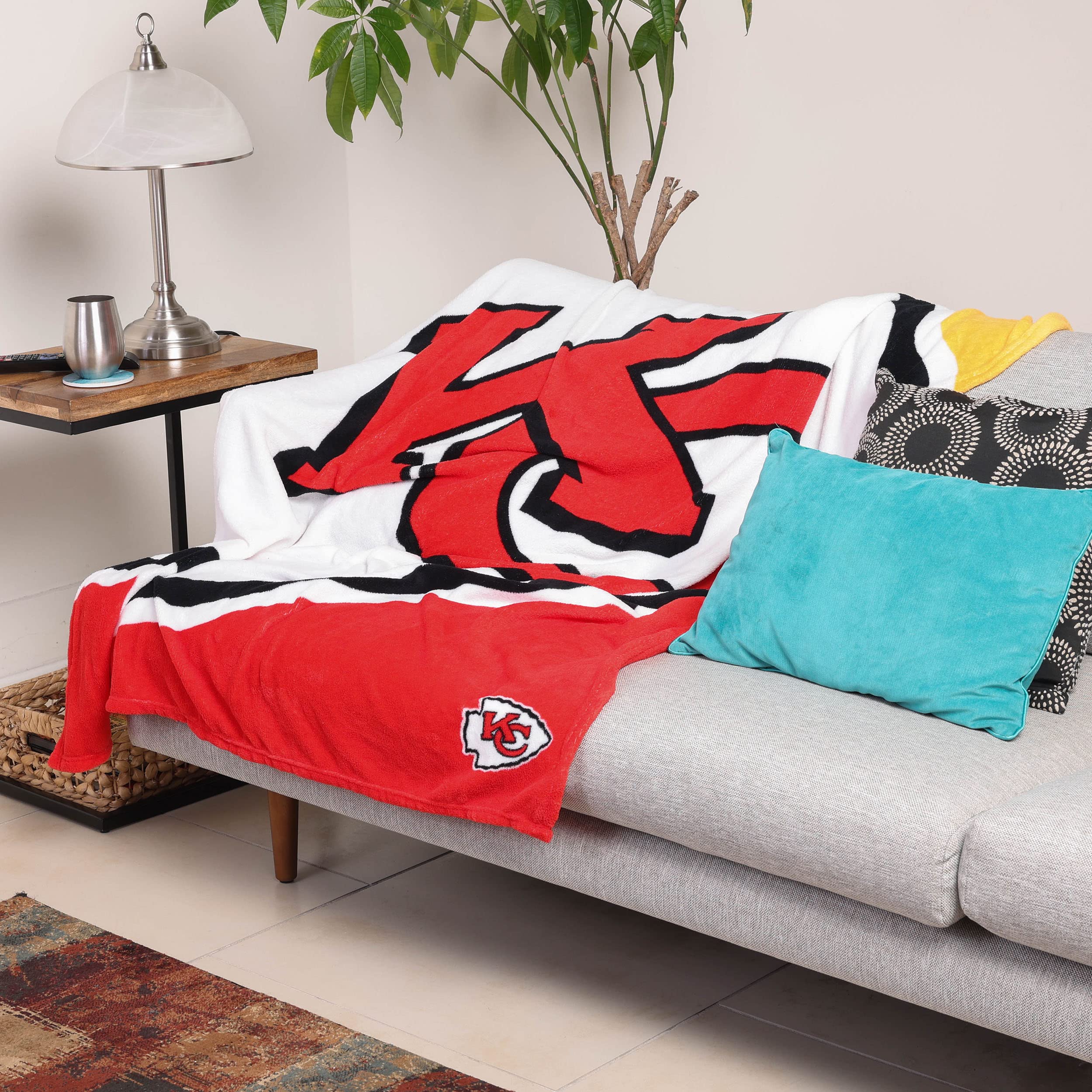 FOCO NFL Decke mit Team Logo Tagesdecke Bettüberwurf American Football alle Teams