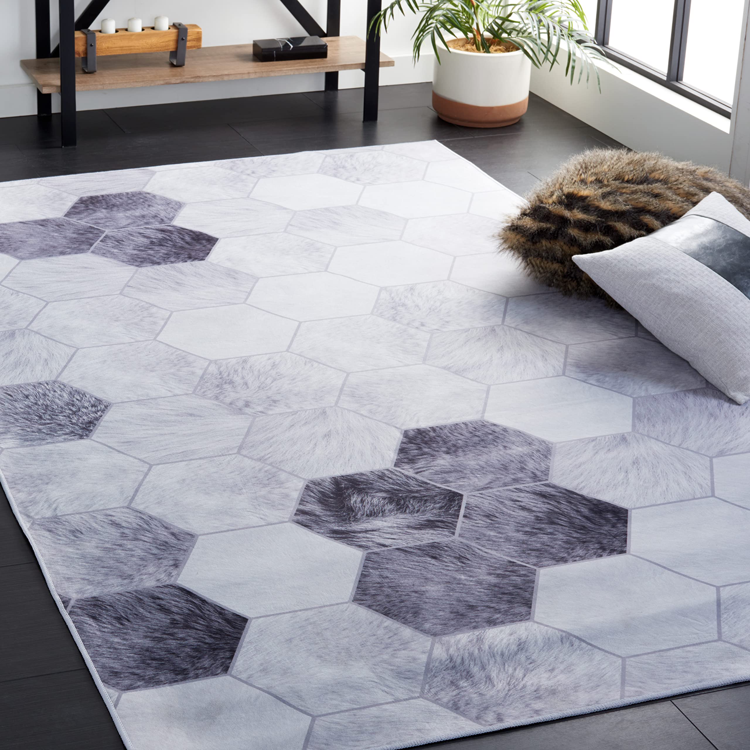 SAFAVIEH Washable Rug Faux Hide Collection - 3' x 5', Ivory & Grey, Slip Resistant, Modern Printed Pattern, Ideal for Living Room, Kitchen, Foyer,