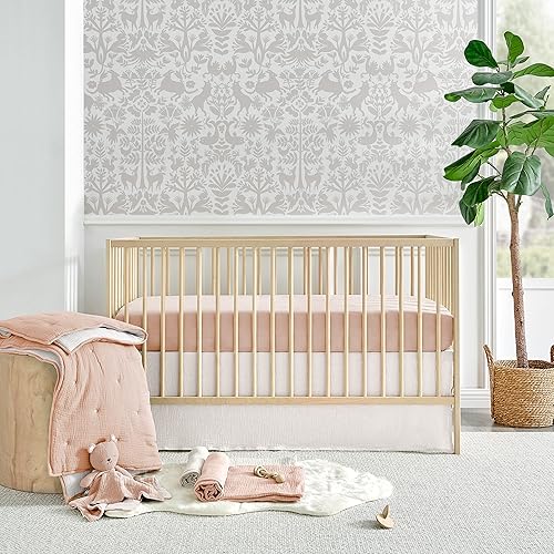 Levtex Baby - Juego de ropa de cuna de muselina en nube - Juego de cuna para bebé - Flores rosas y blancas - Muselina texturizada rosa - Juego de 5