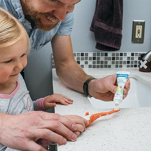 Vista 57 de Dr. Brown's Otter - Cepillo de dientes para niños pequeños, cerdas suaves con ventosa para almacenamiento, sin BPA, edades de 1 a 4 años, paquete