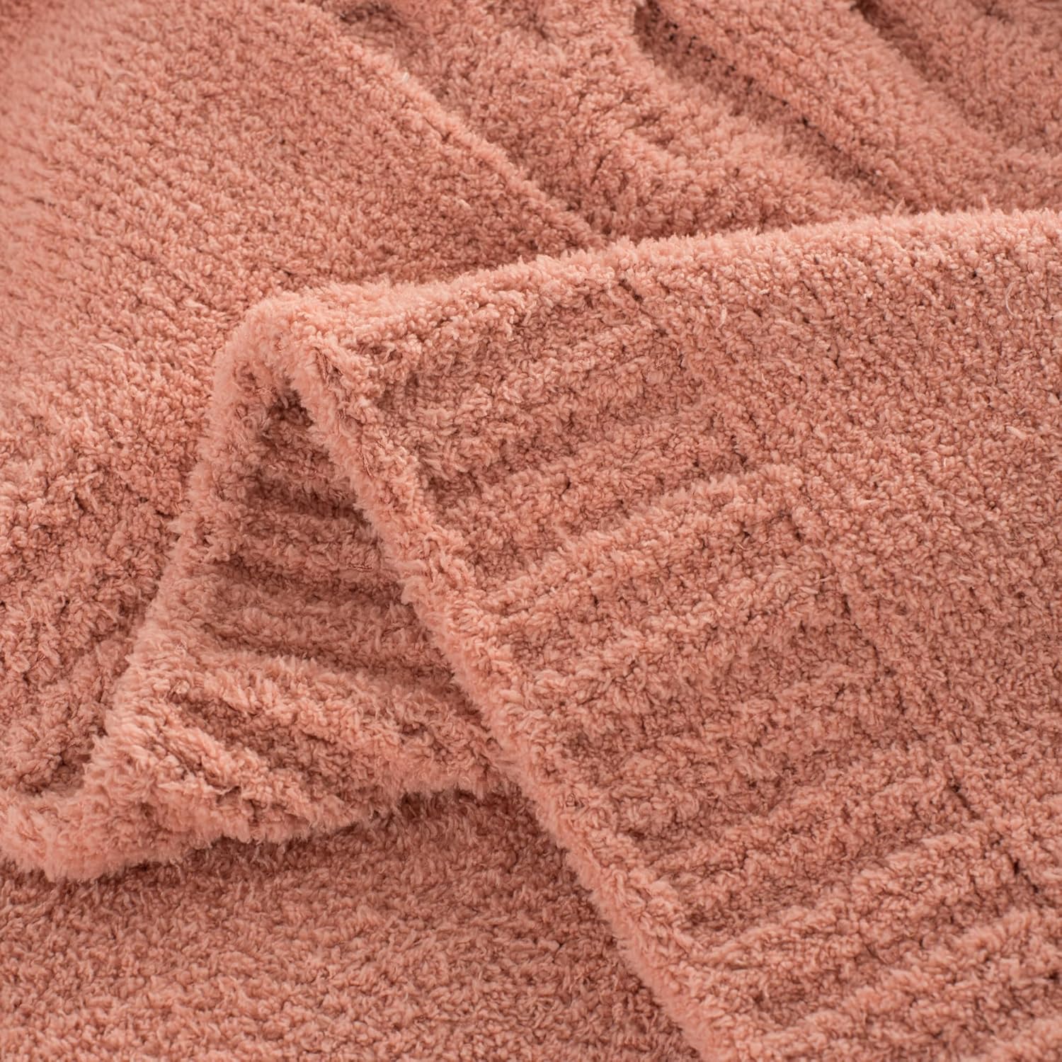 Chunky Knit Blanket Super Soft Cable Fluffy Microfiber Cozy Warm Winter Blankets for Couch Sofa Bed Twin Size 60"X80" Pink