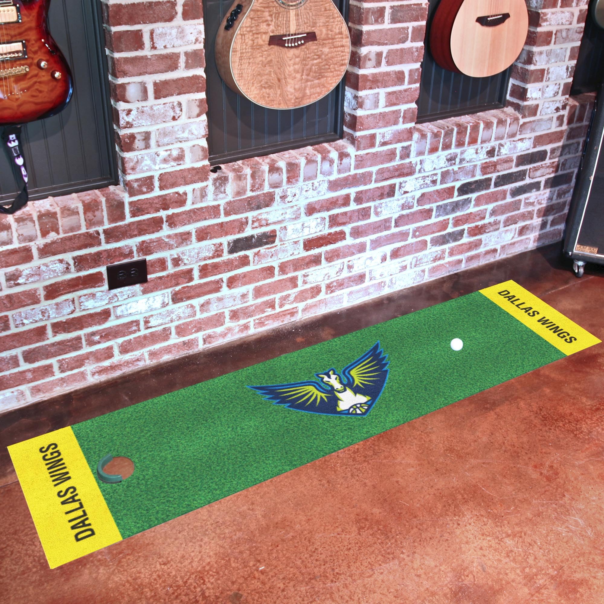 FANMATS 44760 WNBA - Dallas Wings Putting Green Mat | Green | 18