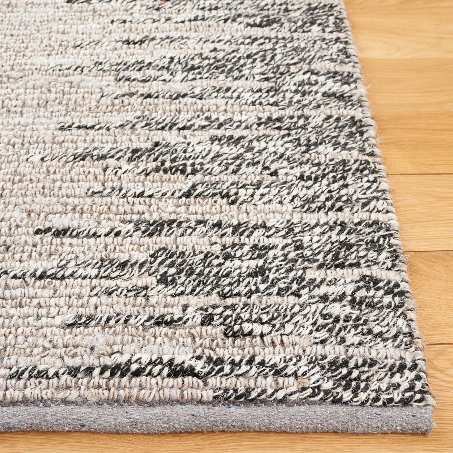 SAFAVIEH Area Rug 8x10 - Natural Fiber Collection - Large - Grey & Black, Handmade Wool & Jute, Farmhouse Style, Ideal for Living Room, Bedroom, Dining Space (NF953F)