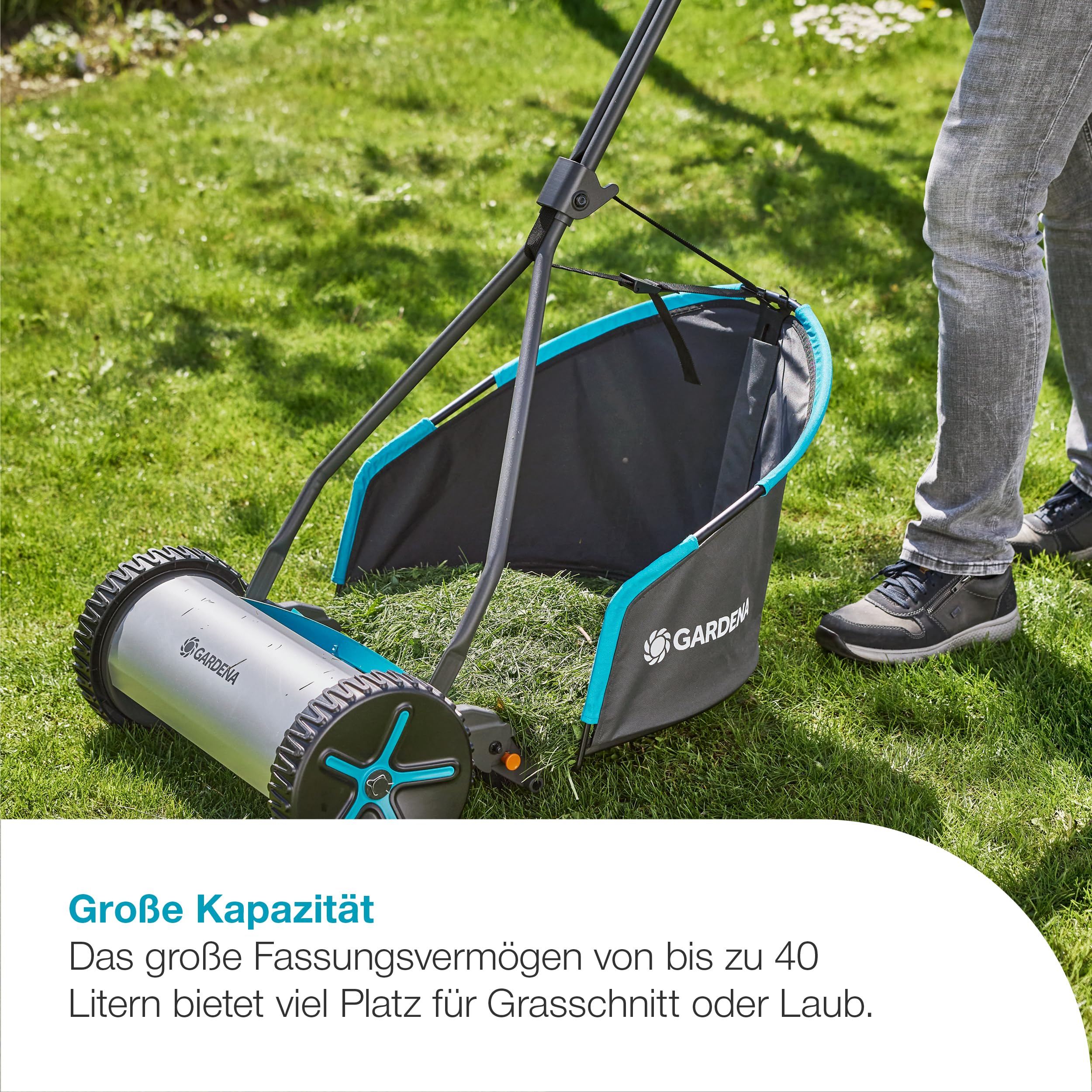 Gardena Grasfangkorb Cylinder Lawnmowers: Kann als Schaufel verwendet werden, Platzsparende Aufbewahrung, 49 Liter Fassungsvermögen, Kompatibles Design, Einfach zu leeren (11770-20)