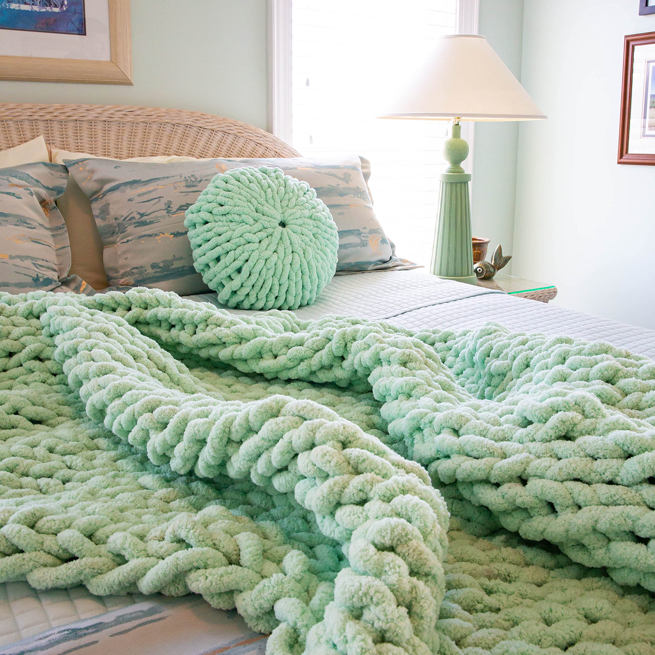 Kaffrey 50 x 60 Inches, 4.2 lb, Chunky Knit Blanket, Luxury Hand-Knitted Chenille Throw Blanket, Soft and Cozy Giant Knitted Blanket, Machine-Washable and Non-Shedding, Pistachio Green