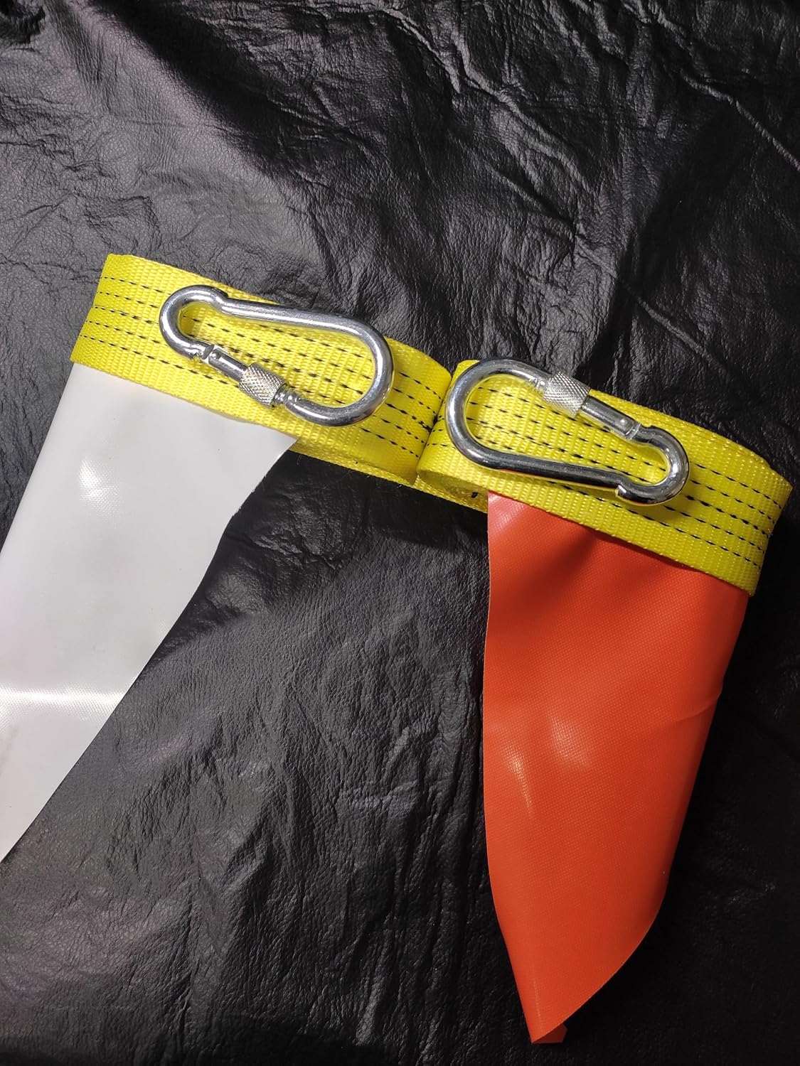 5 Metre Araç Çekme Halatı, 80 Gram Polyester, Çelik Vidalı Kancalar, 3 Ton Çekme Kuvveti, Renkli Güvenlik Bayrakları