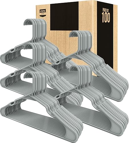 Vista 85 de Utopia Home - Perchas de plástico, paquete de 50 unidades, duraderas y fuertes, perfectas para ahorrar espacio, organizar armario con ranuras