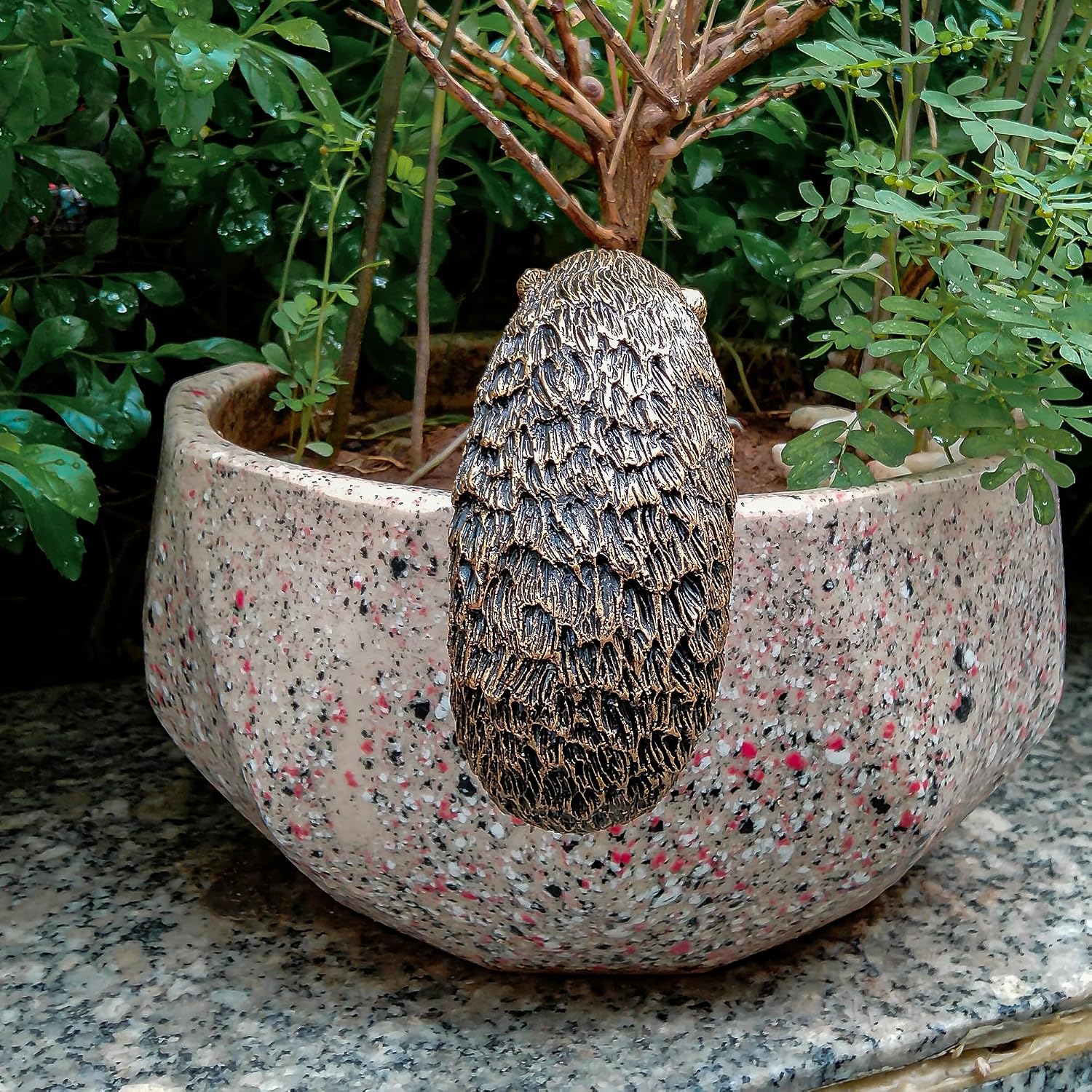 Hedgehog Pot Buddy Decorative Plant Hanger Flower Hugger Decorations for Plants Potted Accessories Huggers Planters –Collection Miniature Fairy Garden and Terrarium Vase Mini Figure Antique Bronze