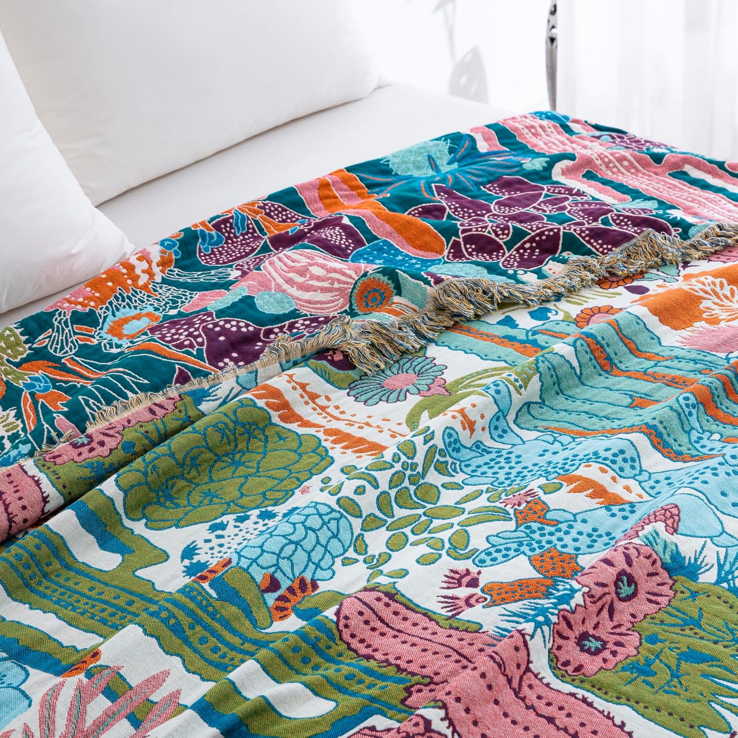 100% Cotton Muslin Throw Blanket, Tropical Cactus Floral Pattern, Lightweight Quilt, Boho Farmhouse Decorative Fringed Reversible Jacquard Throw for Home, Picnic, Travel, 60"x80"
