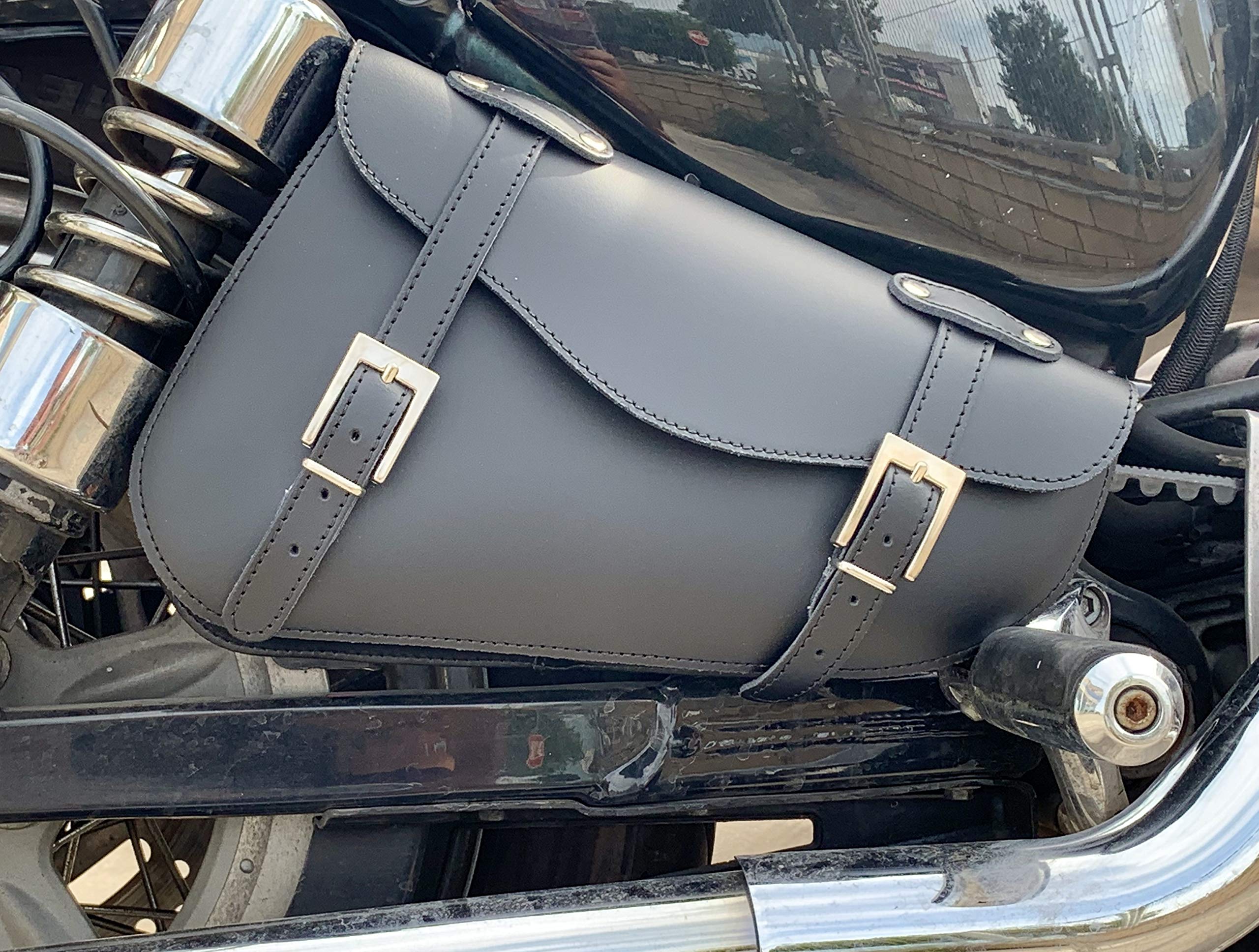 IGUANA CUSTOM - Borsa a forcellone in pelle - Specificamente per il lato destro della Harley Davidson Sportster - Fatto a mano in Spagna in vera pelle
