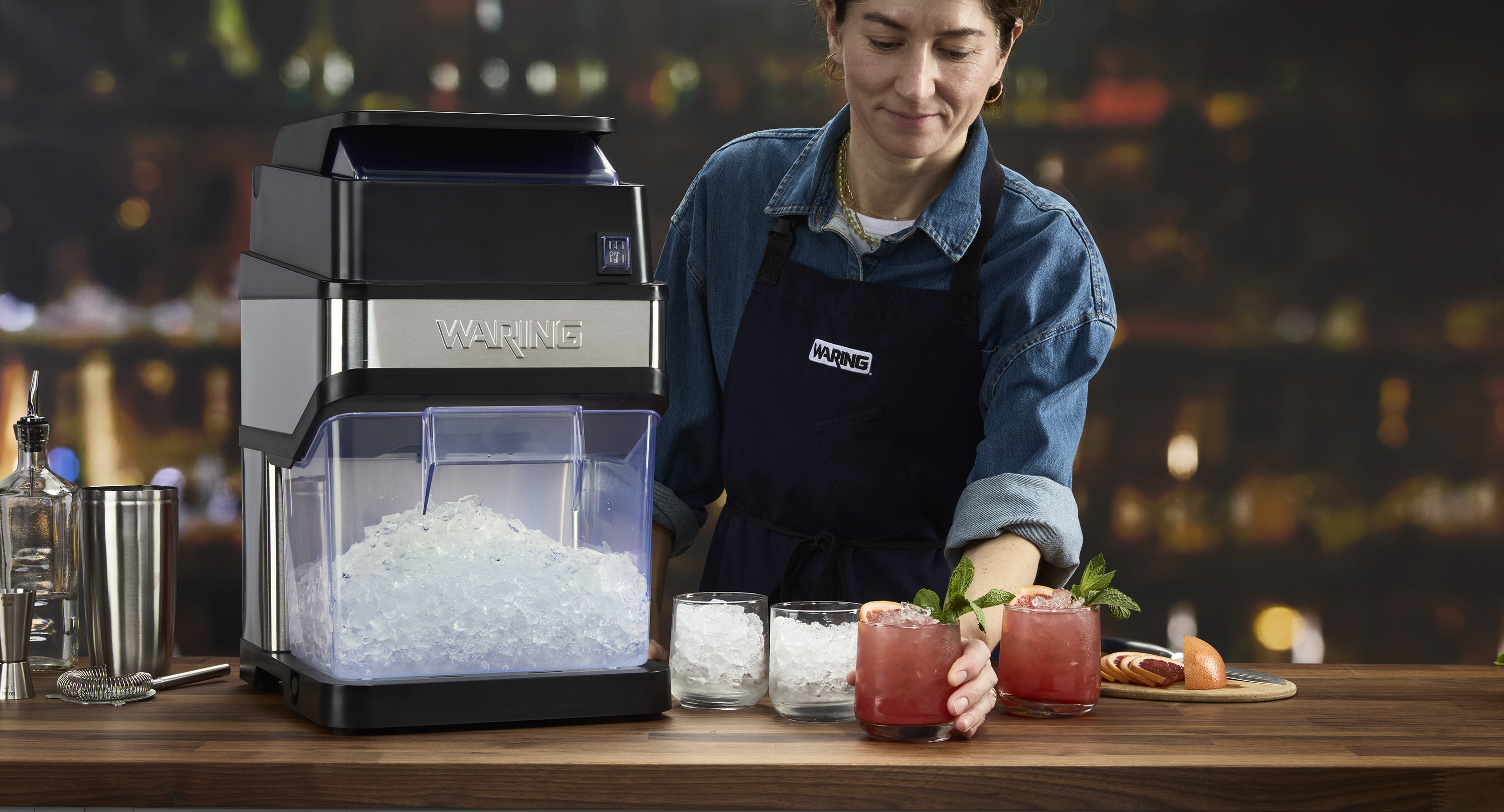 Image of Waring Commercial Ice Crusher Machine, 600 lb /hr Heavy-Duty Ice Crusher for Bars, Restaurants, Cocktails & Seafood Displays, Stainless Steel, WIC50