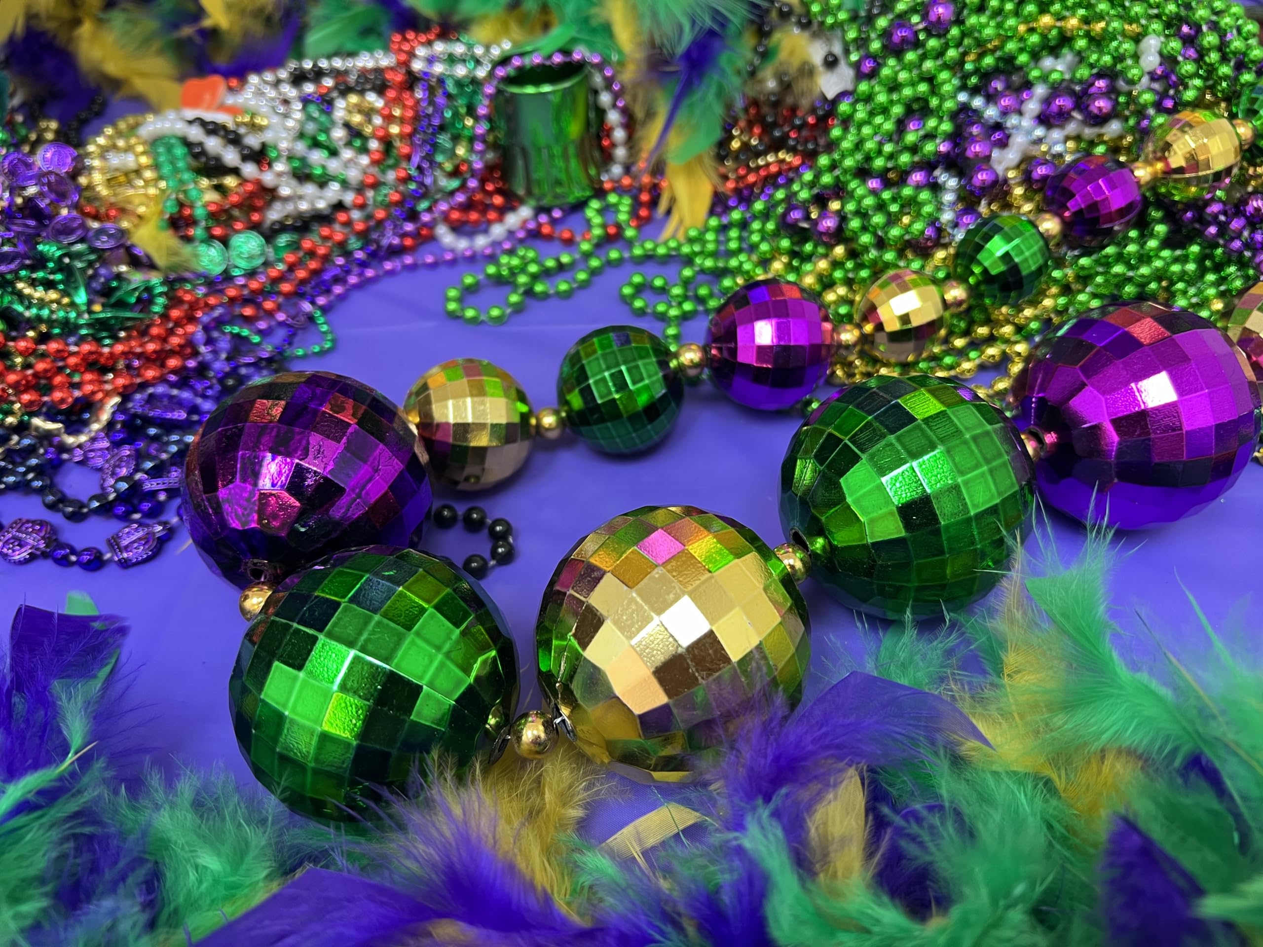 GIFTEXPRESS 2 szt. 112 cm Mardi Gras Jumbo koralik naszyjnik na prezenty imprezowe, festiwal Mardi Gras, parady Mardi Gras, plastik, bez kamienia szlachetnego, Plastik, Bez kamieni szlachetnych