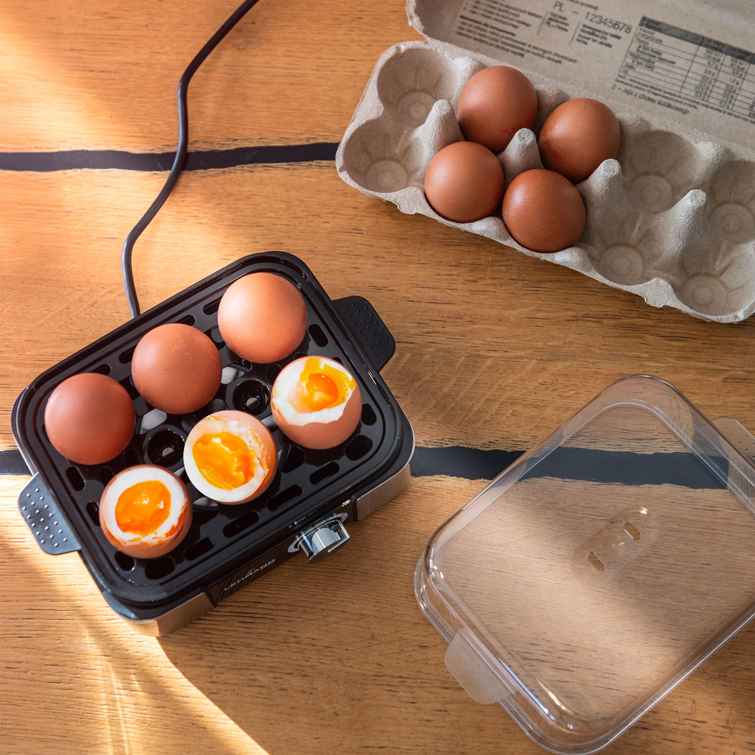 LEHMANN Cuociuova Elettrico per 6 Uova – Segnale Sonoro e Luminoso – Regolazione del Grado - Cuoci Uova Perfette grazie 5 programmi - Acciaio Inox - incl. Misurino per l’acqua con Perfora-uova