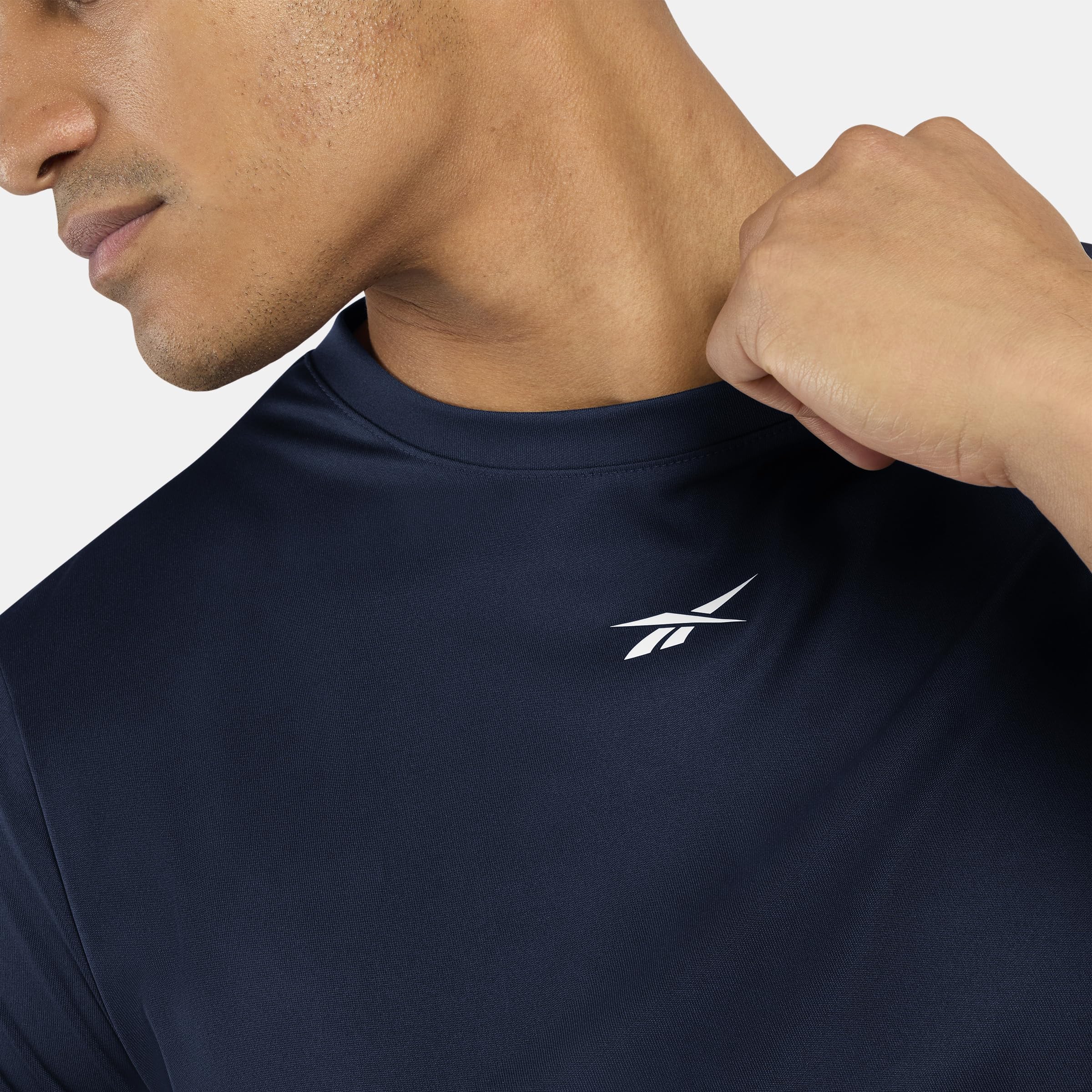 Reebok Koszulka Mężczyźni Id Train Ss Tech Tee